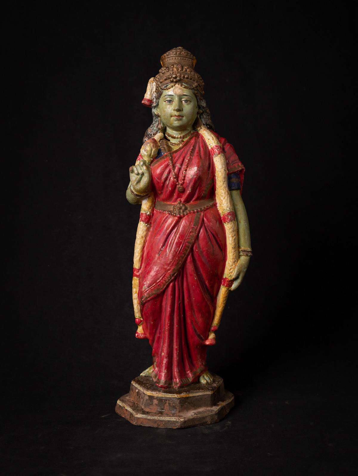 Statue Meenakshi du 19e siècle en poterie ancienne de l'Inde en vente 8