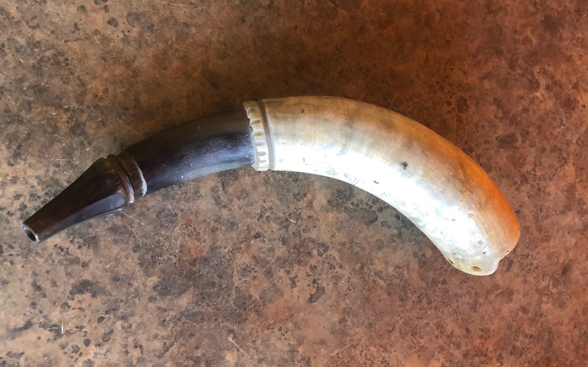 Rare 19th century antique powder horn with scrimshaw, circa 1872. The horn is inscribed 