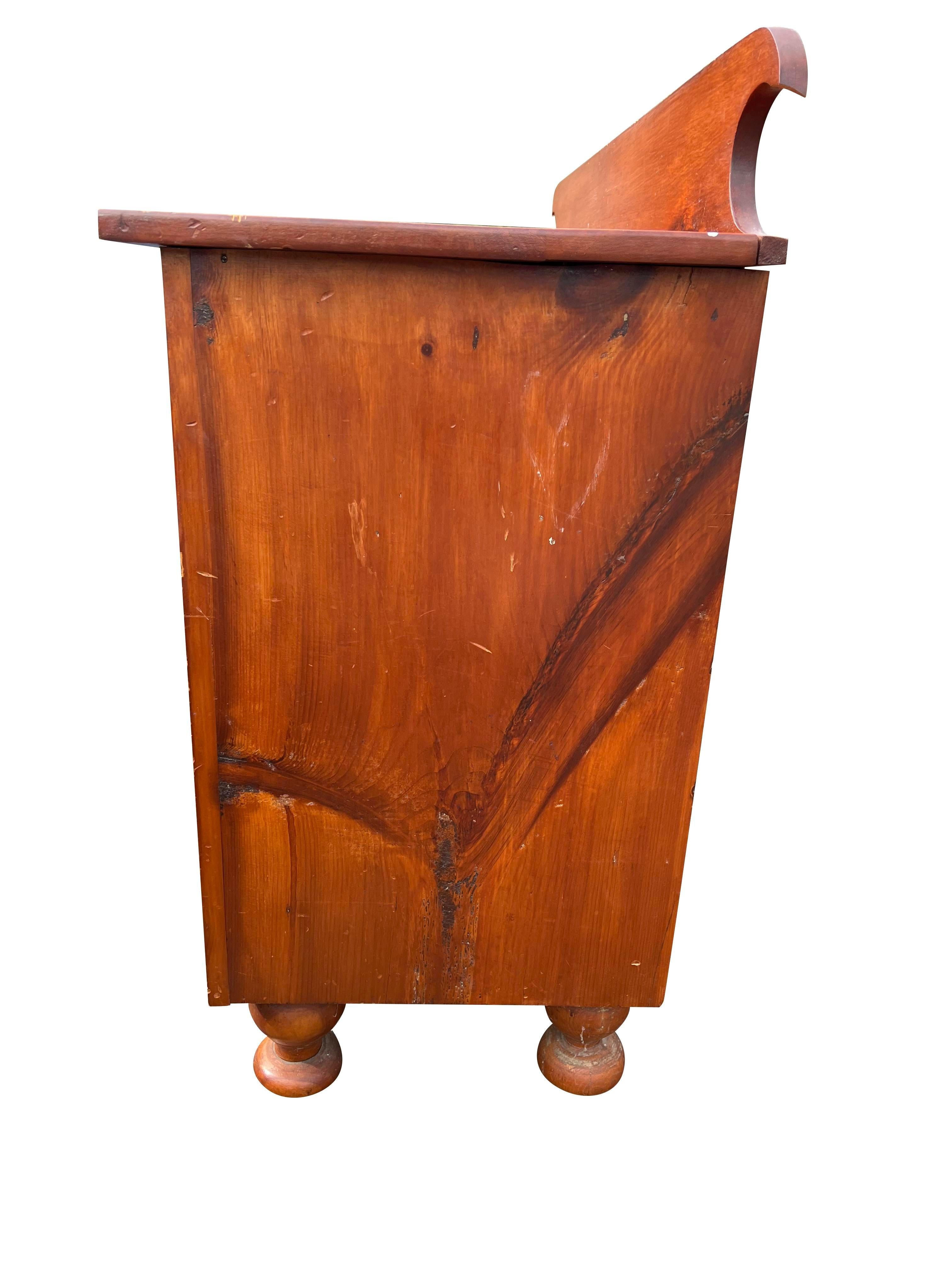 19th Century Antique Primitive Pine Chest of Drawers Dresser In Good Condition In Saddle River, NJ