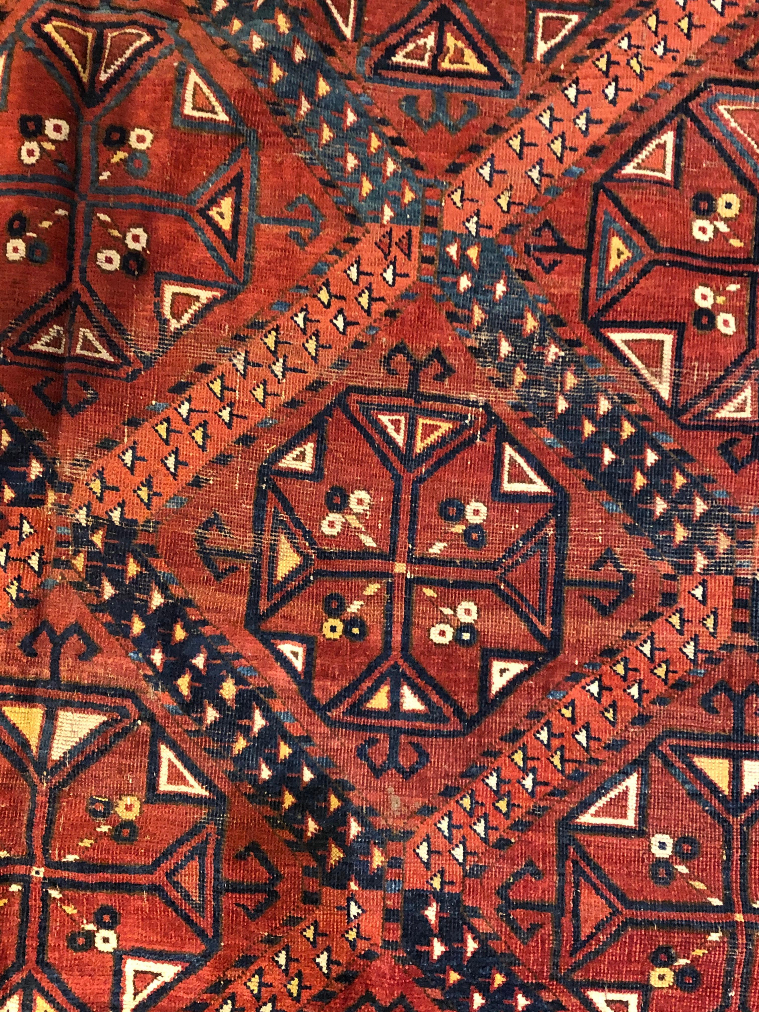 Antiker roter geometrischer turkmenischer Erzari-Teppich aus dem 19. Jahrhundert, ca. 1870 im Angebot 4