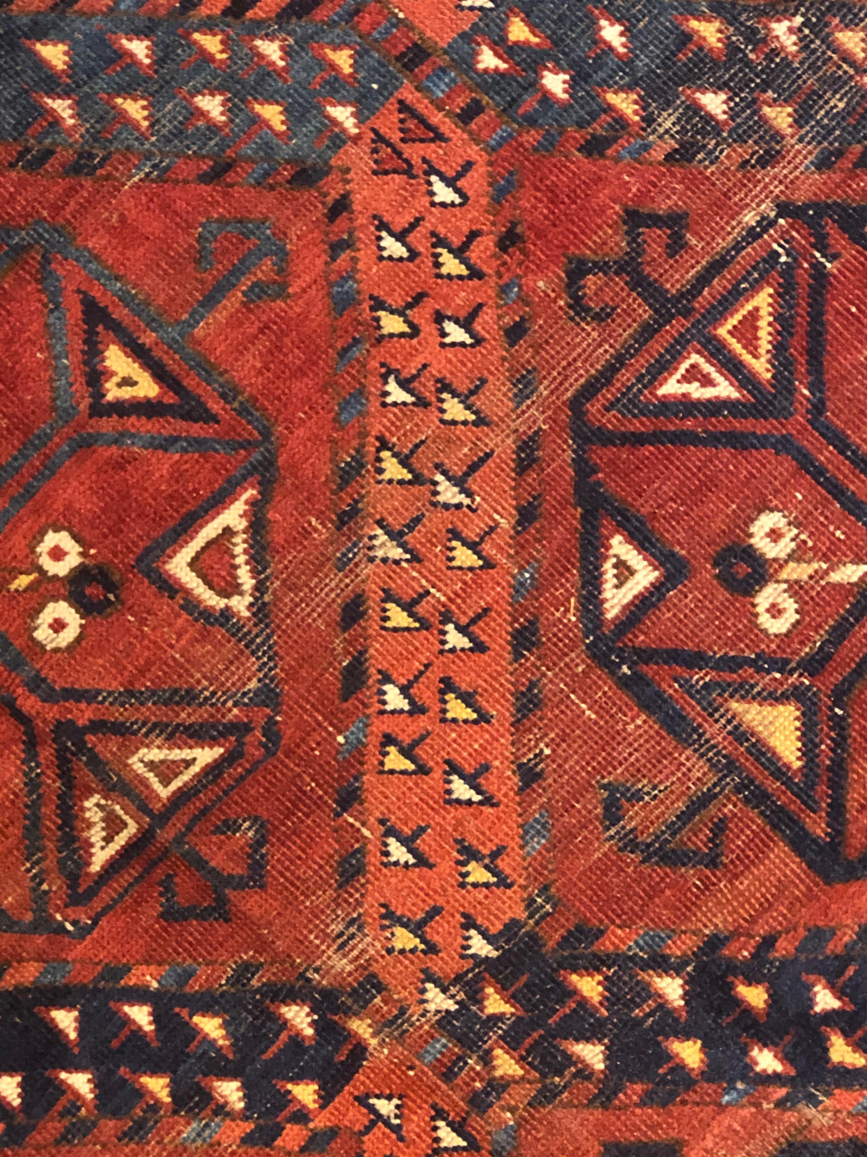 19th Century Antique Red Geometric Turkmen Erzari Rug € 9, 000, ca 1870 For Sale 6