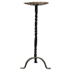 Candelabro de metal religioso antiguo del siglo XIX