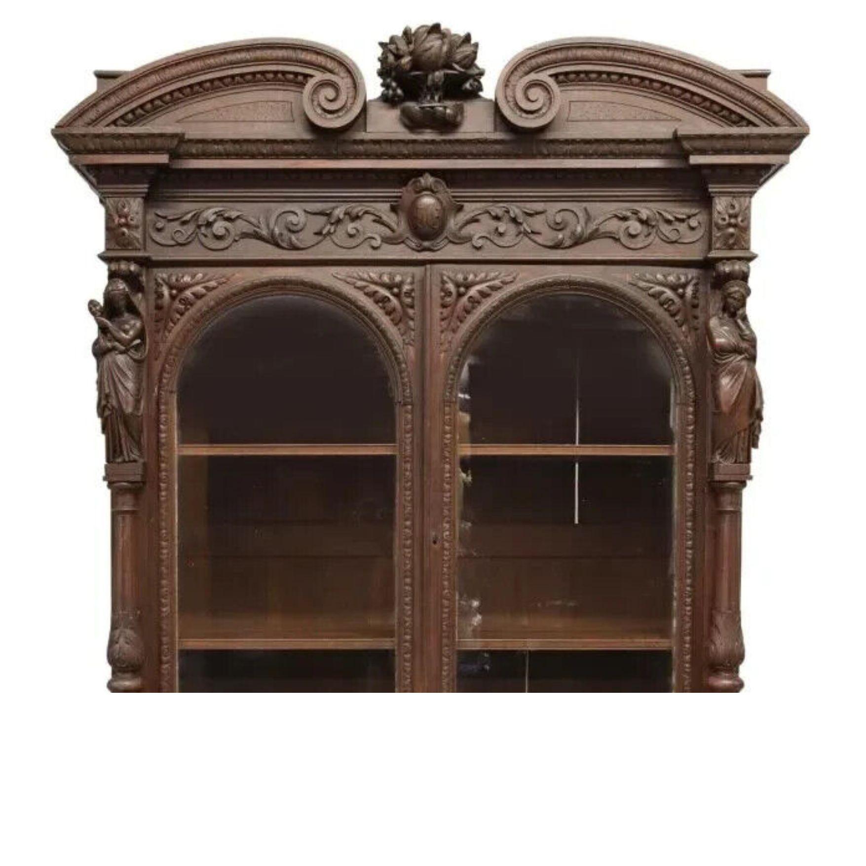19th Century Antique Renaissance Revival Carved Oak, Mirror, Server / Sideboard In Good Condition In Austin, TX