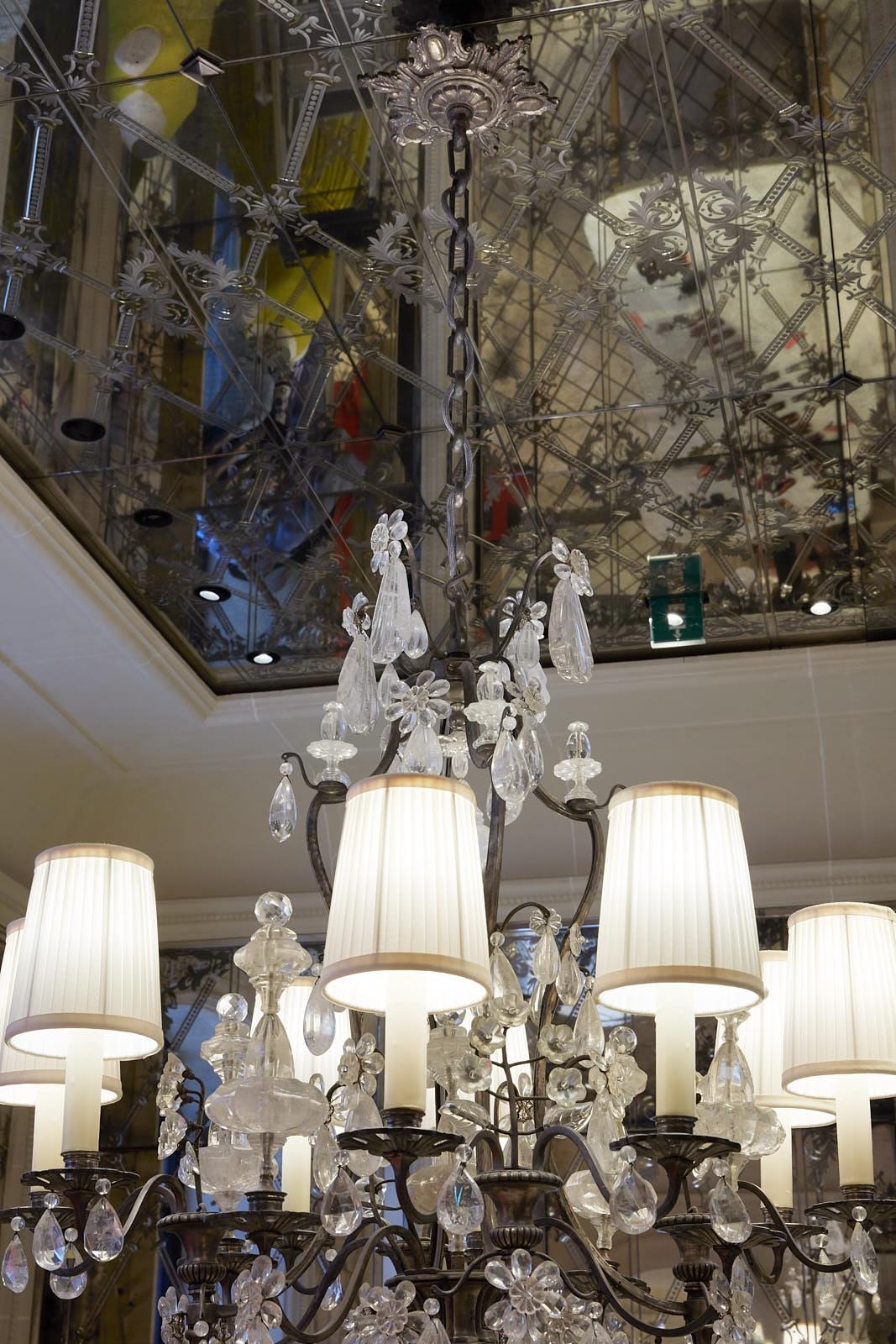 Lampadario antico in cristallo di rocca del XIX secolo in vendita 1