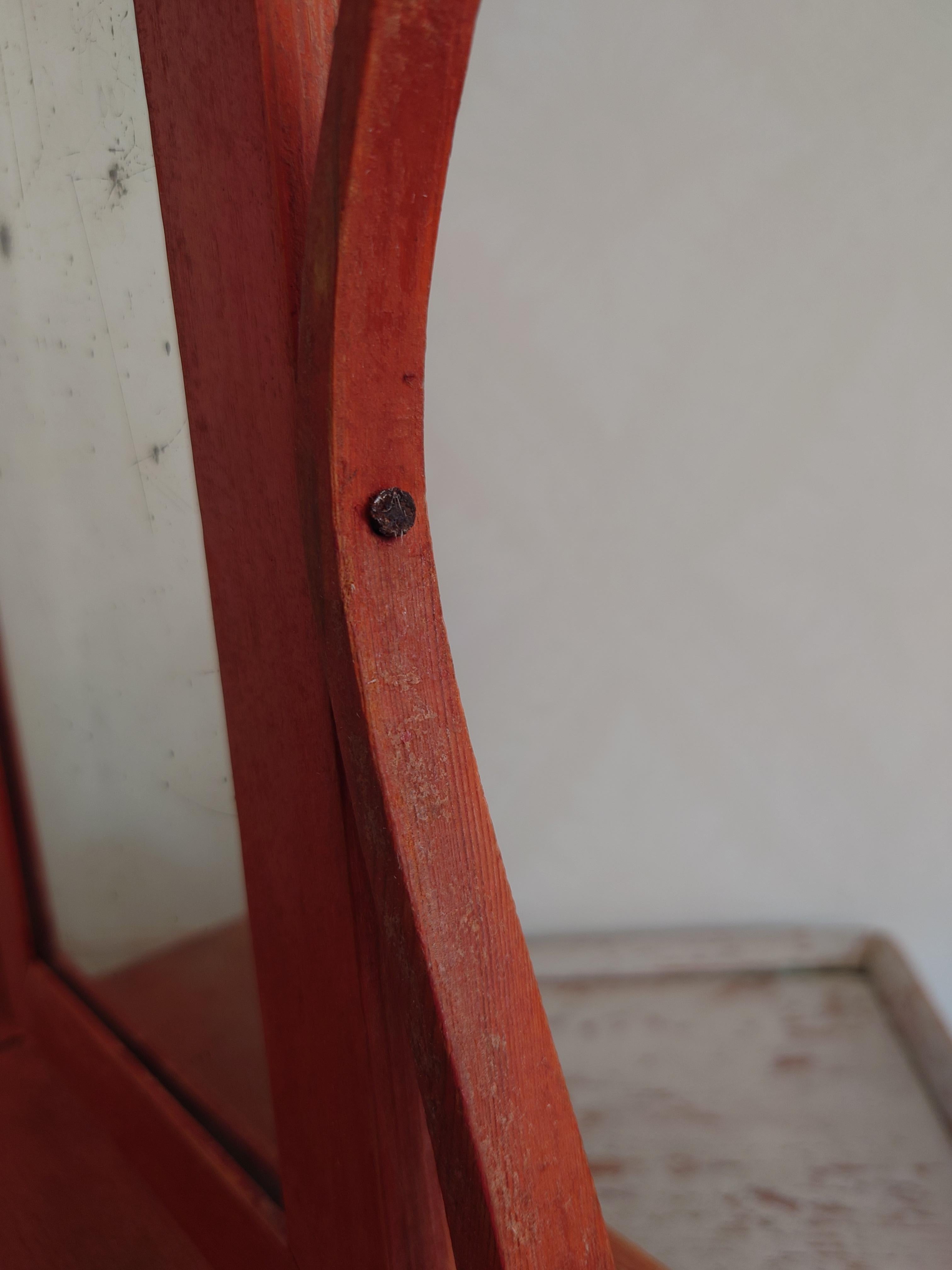 Peint d'origine suédoise rustique du 19ème siècle  Miroir de table Empire en vente 6