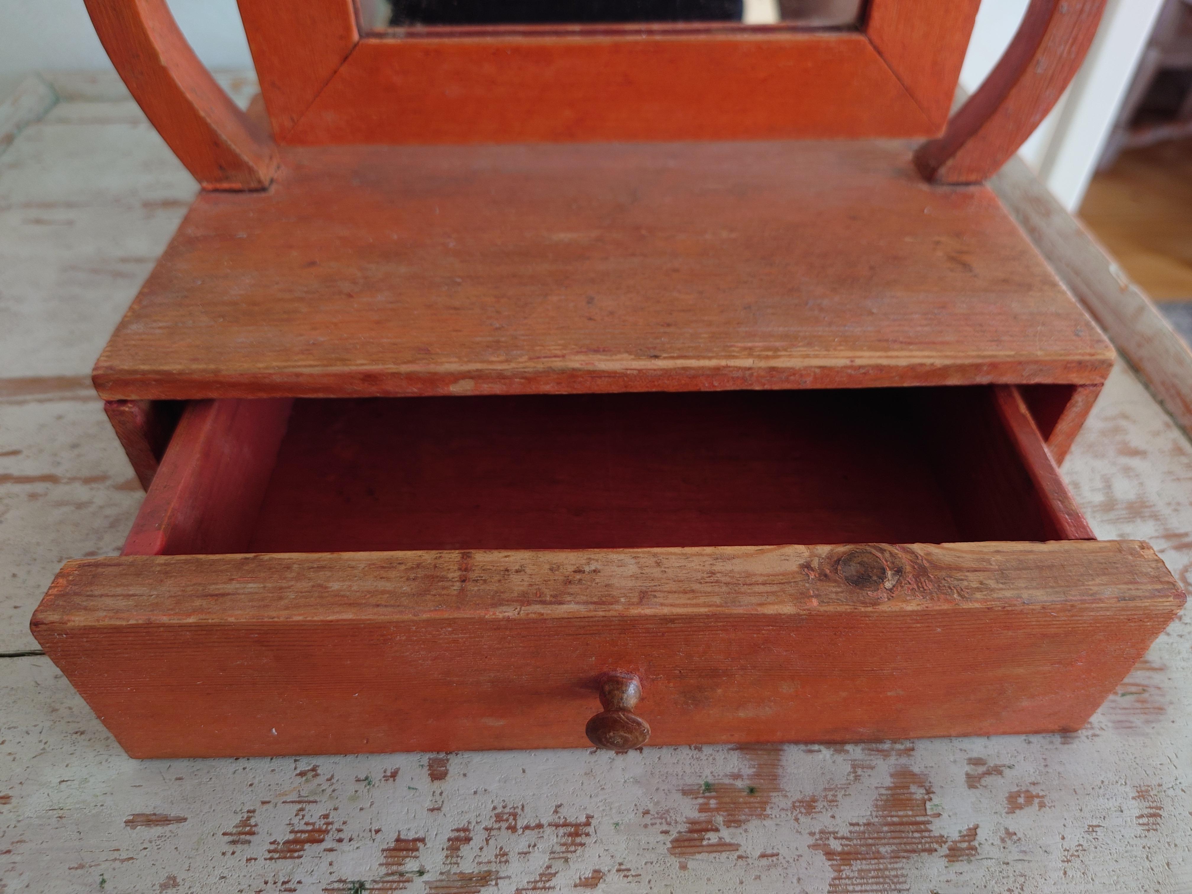 Peint d'origine suédoise rustique du 19ème siècle  Miroir de table Empire en vente 8
