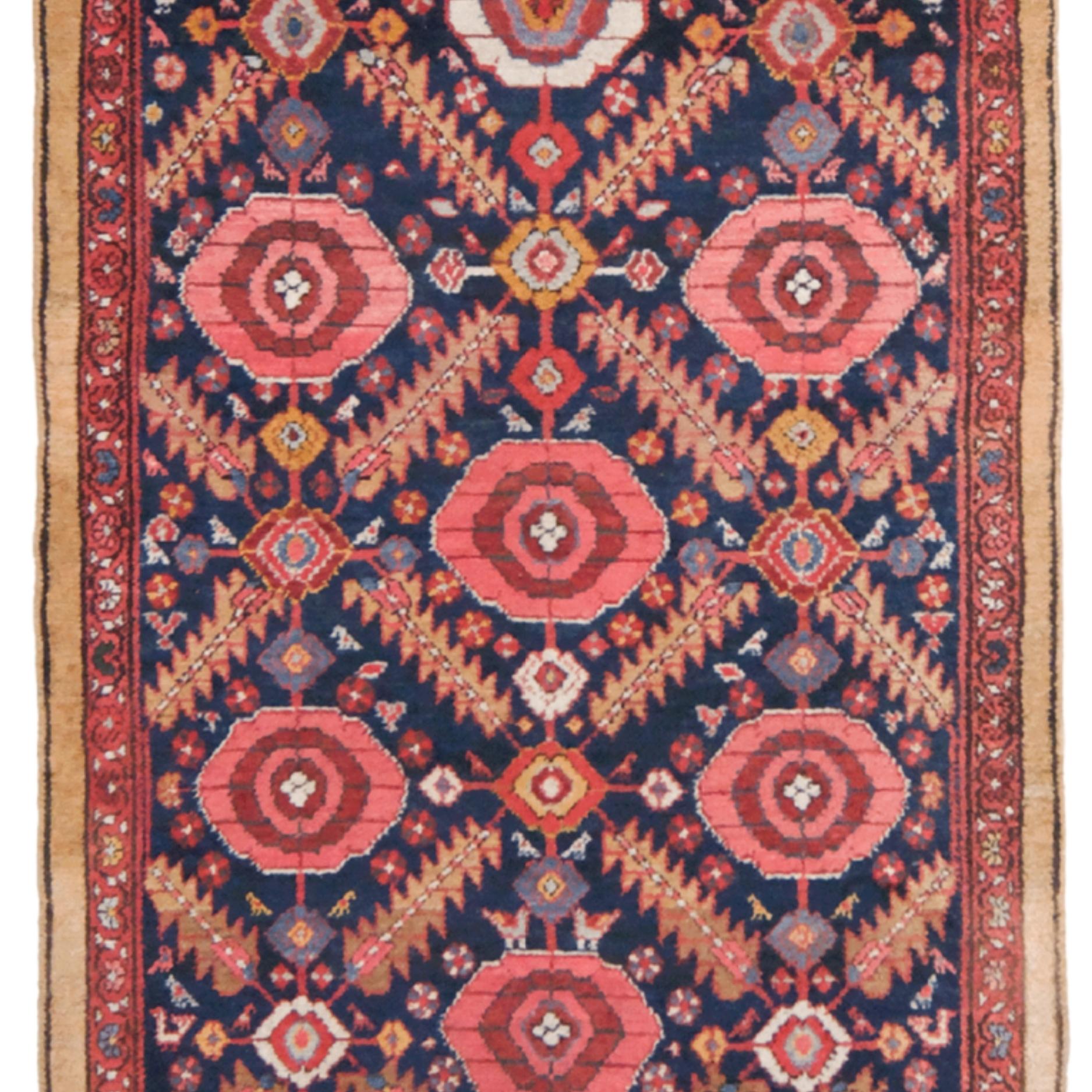 Tissé à la main Couloir Sarab antique du 19ème siècle en vente