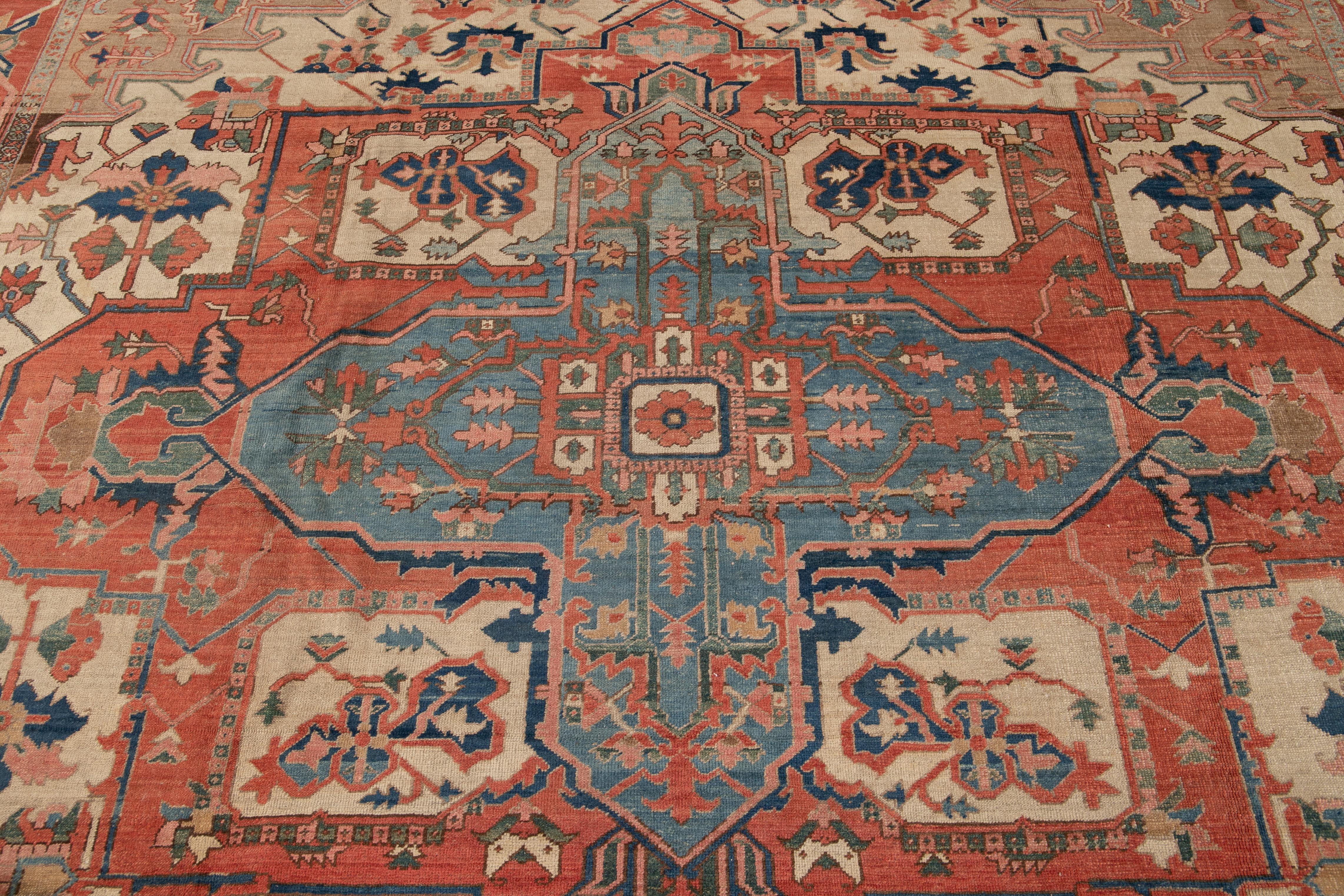 19th Century Antique Serapi Handmade Wool Rug In Terracotta Color In Excellent Condition For Sale In Norwalk, CT