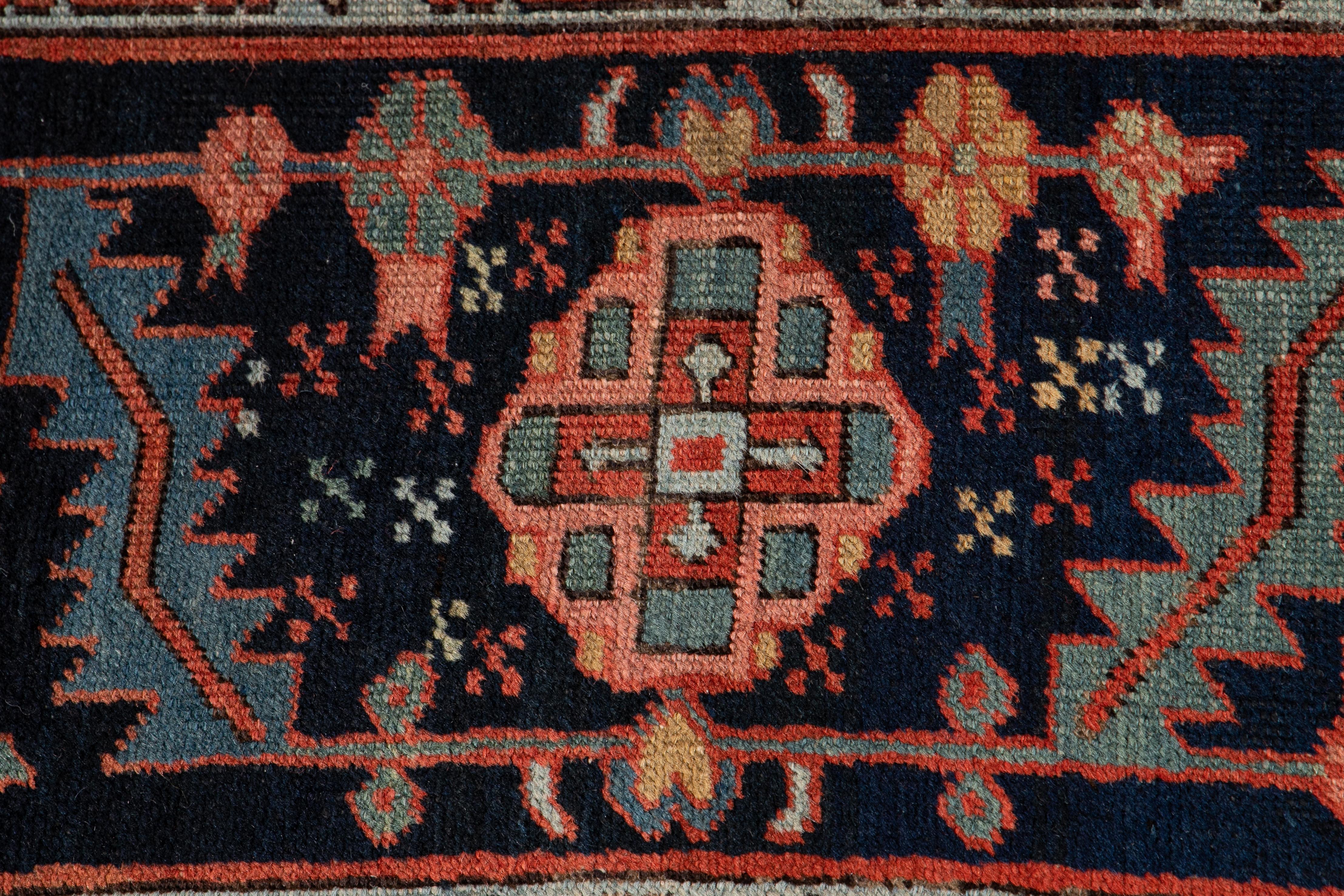 19th Century Antique Serapi Wool Rug For Sale 5