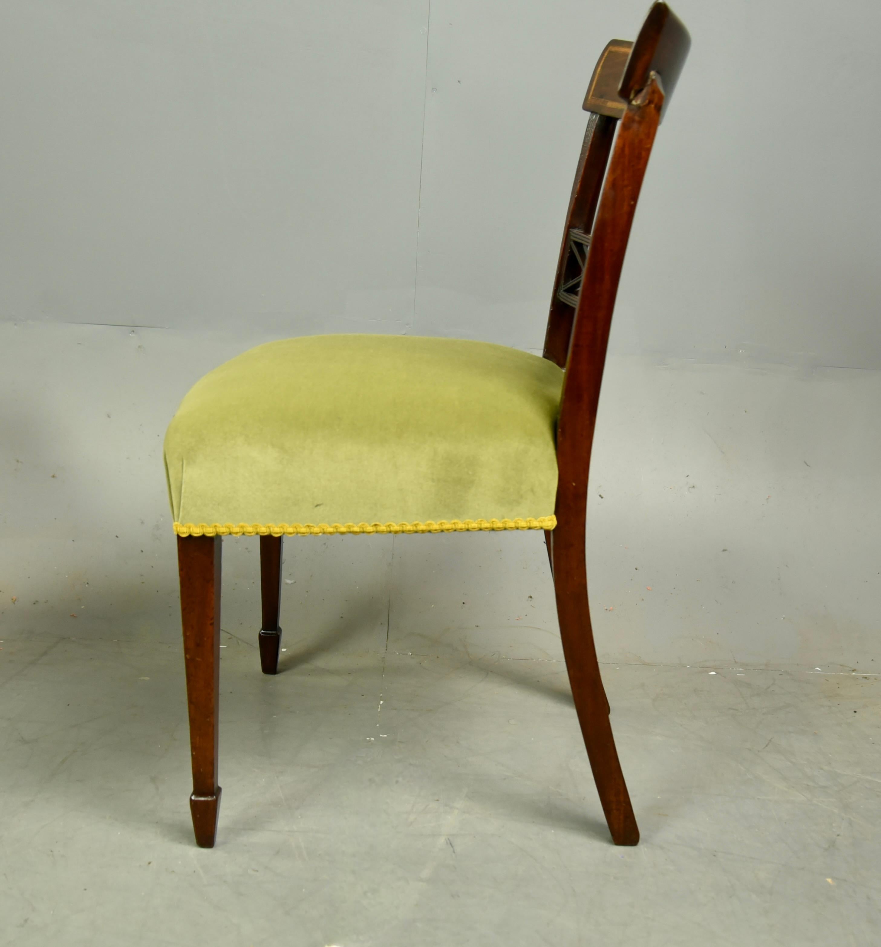 Early 19th Century 19th century Antique set of 6 Regency dining chairs 