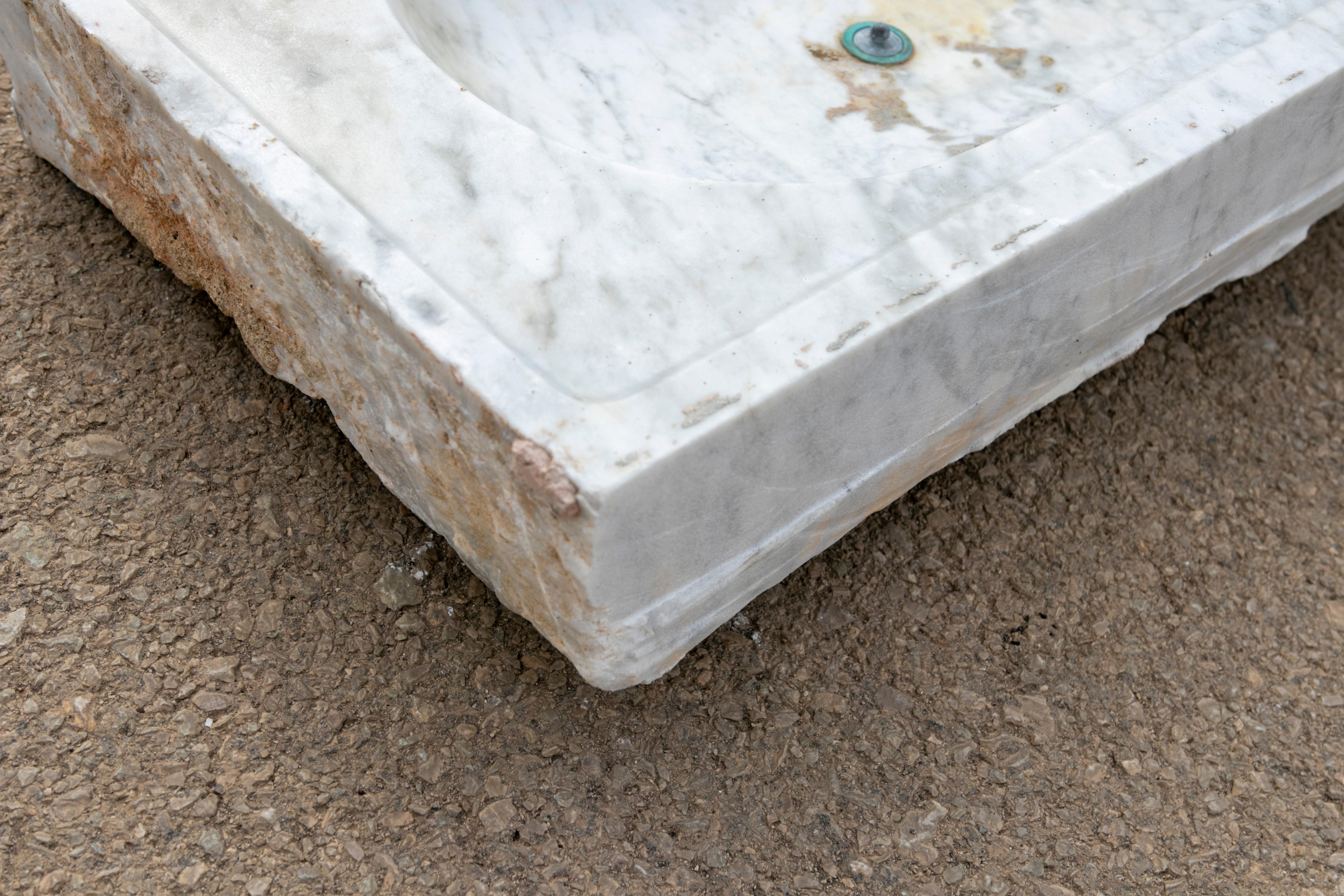19th Century Antique Spanish White Marble Sink For Sale 6
