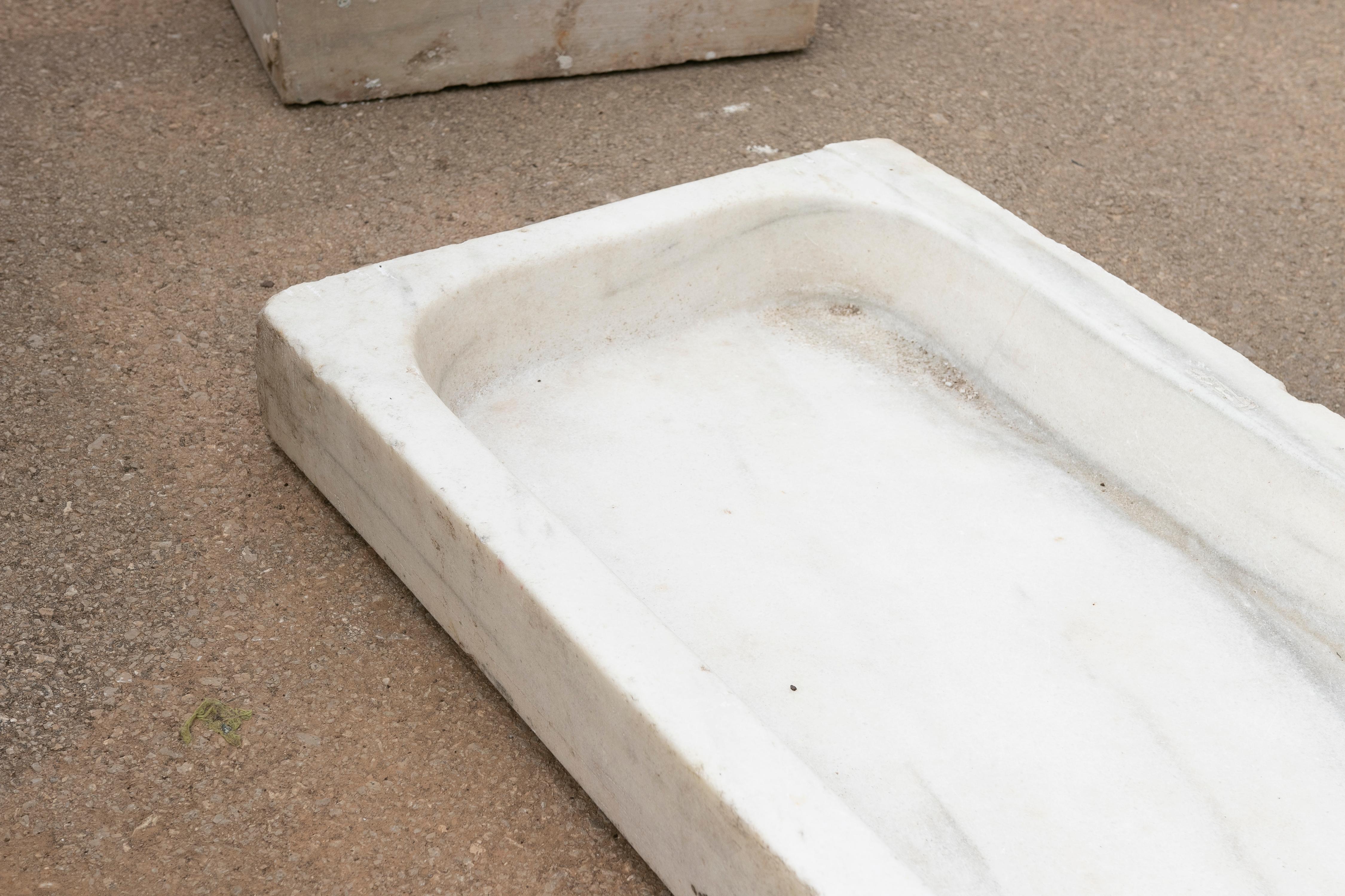 19th Century Antique Spanish White Marble Sink For Sale 12