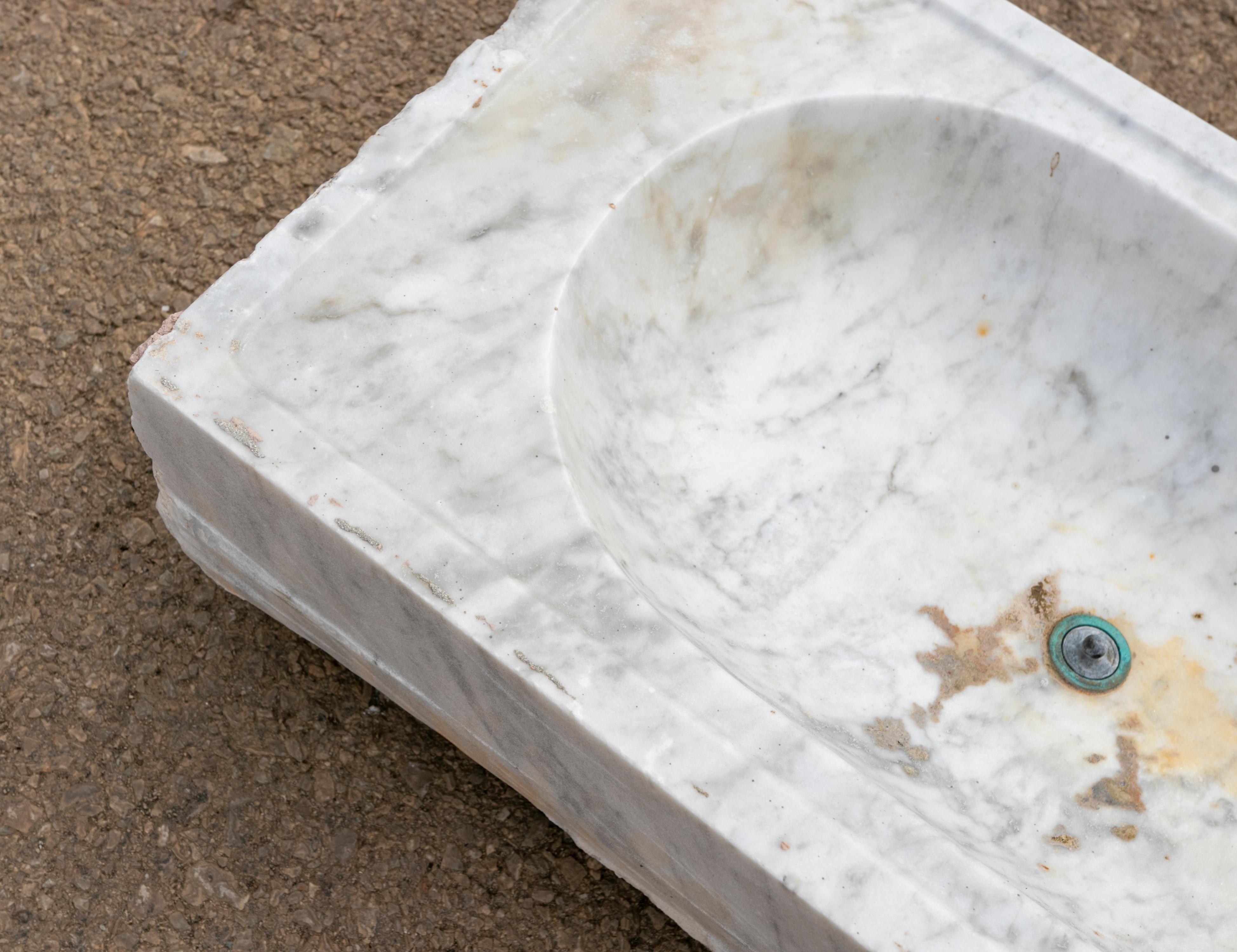 19th Century Antique Spanish White Marble Sink For Sale 2