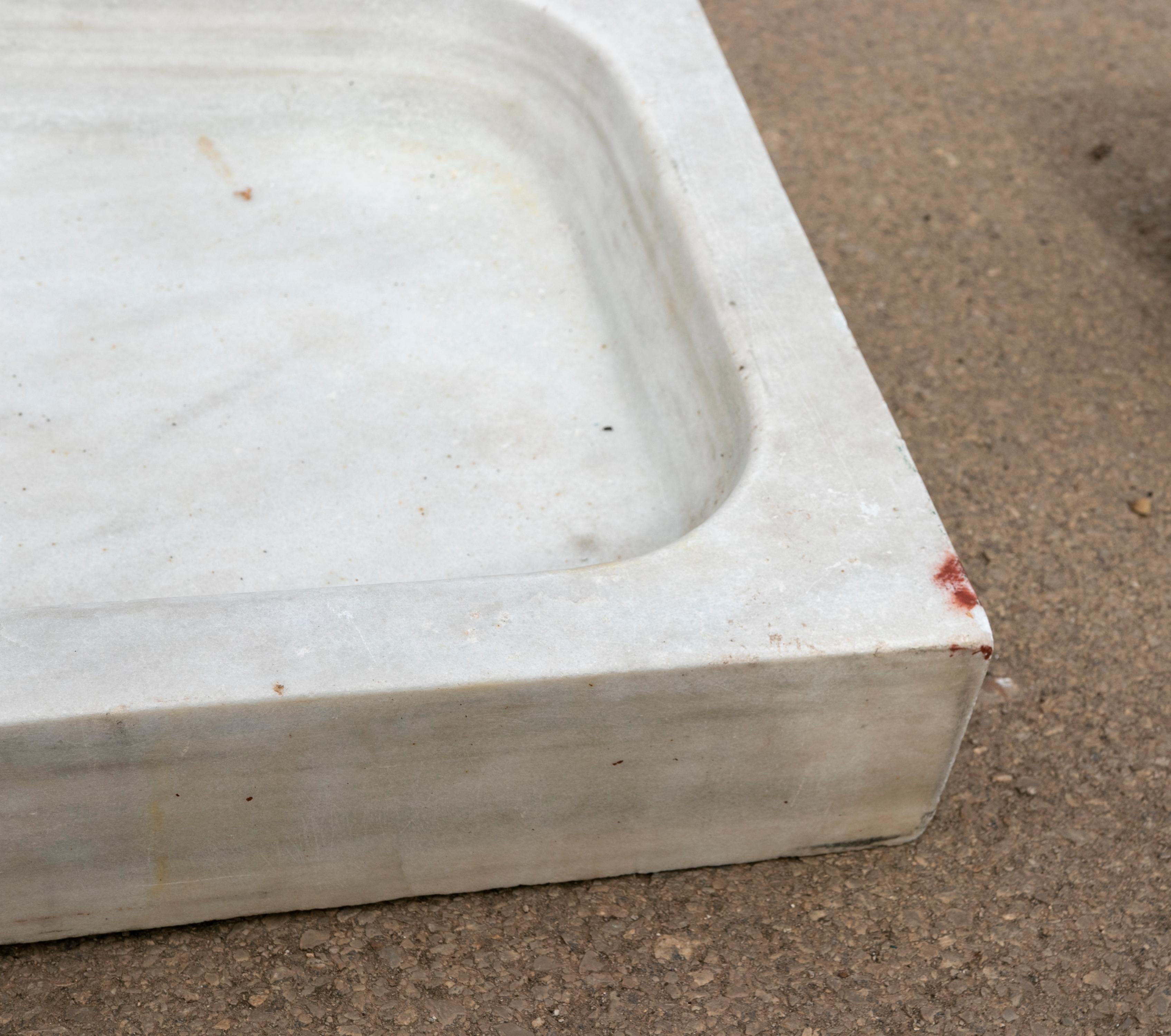 19th Century Antique Spanish White Marble Sink For Sale 1