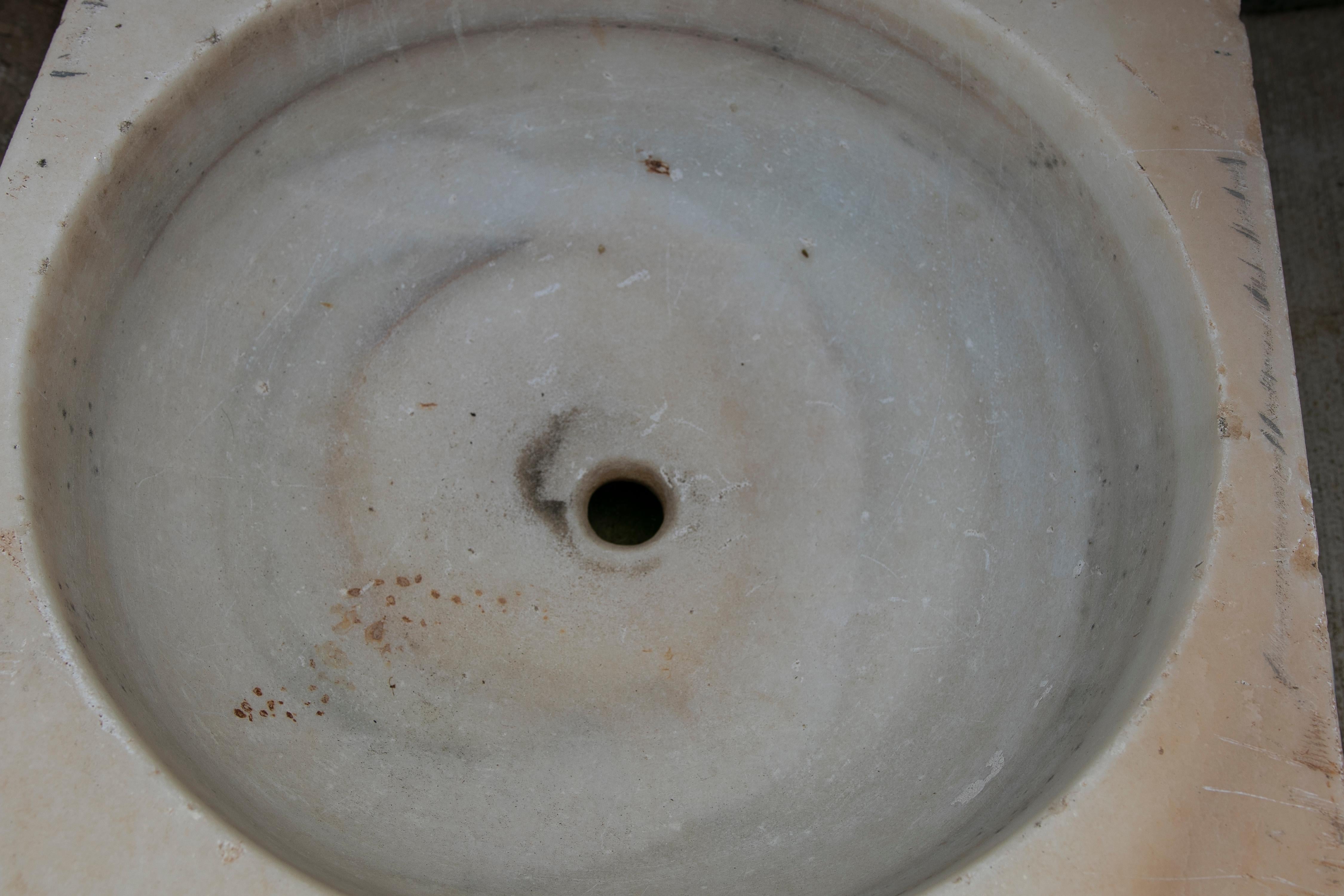 19th Century Antique Spanish White Marble Sink 3