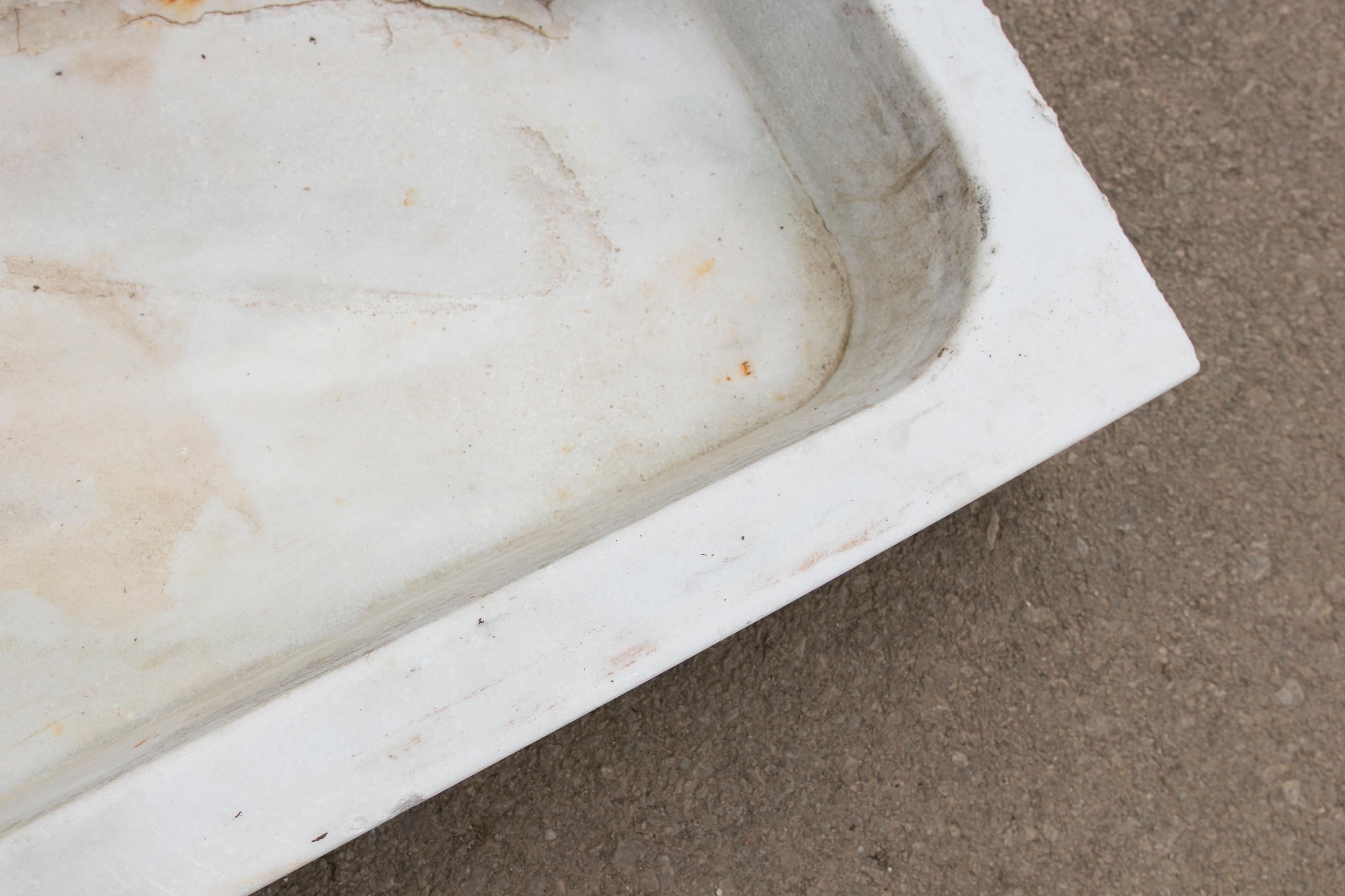 19th Century Antique Spanish White Marble Sink For Sale 3