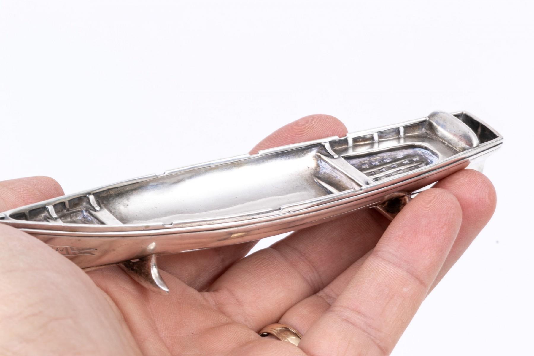 19th Century Antique Sterling Silver Diminutive Lifeboat, By Robert Garrard II  For Sale 4