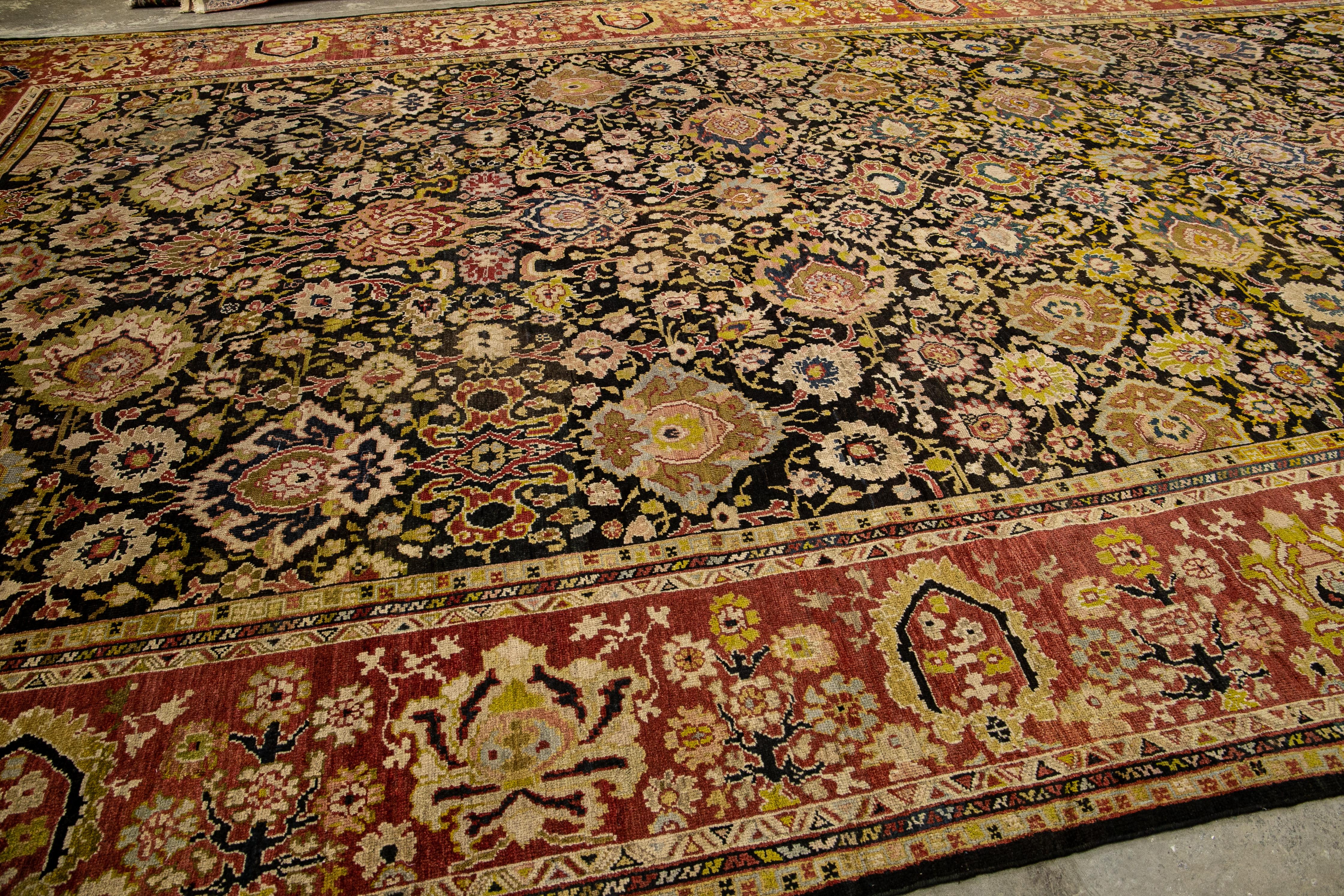 Tapis ancien en laine Sultanabad surdimensionné à motifs floraux, fait à la main, XIXe siècle en vente 4