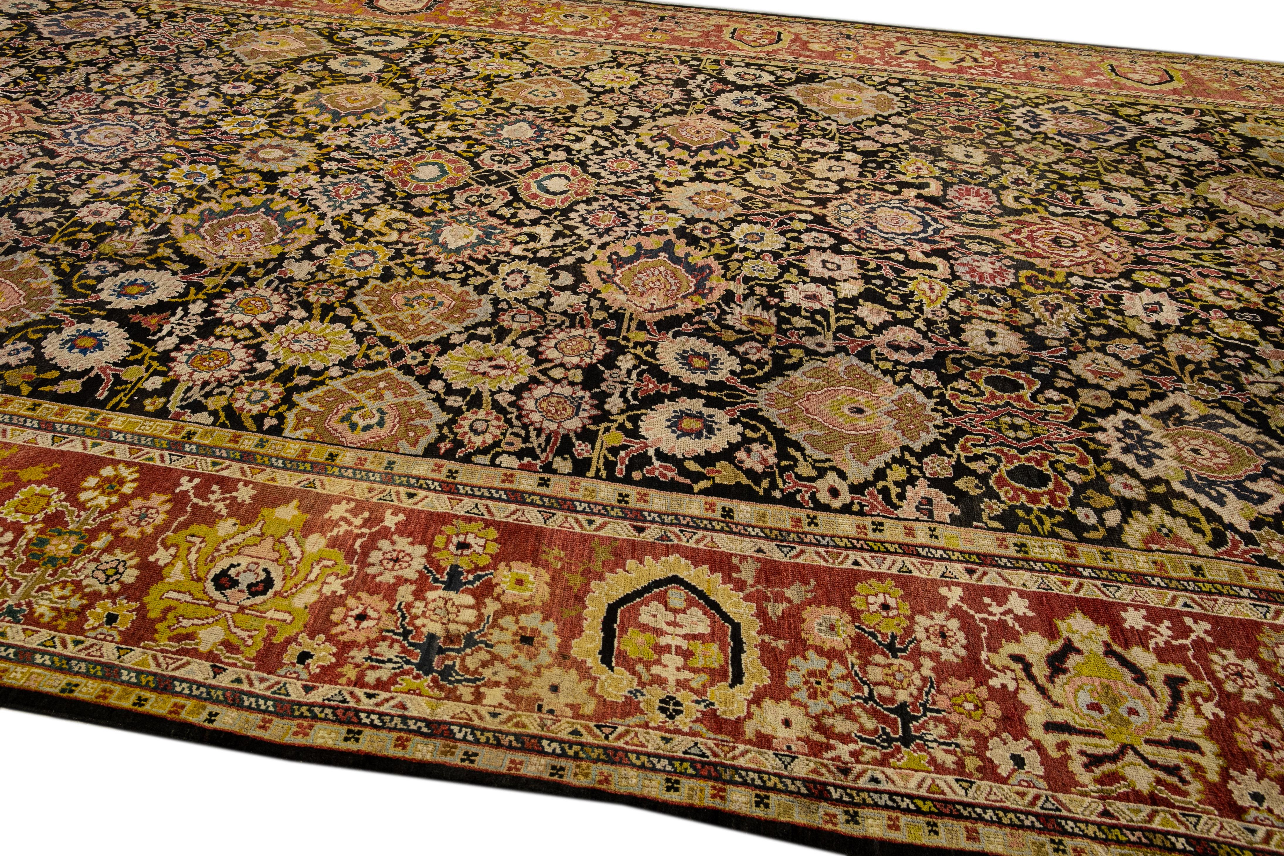 19th Century Antique Sultanabad Handmade Allover Floral Oversize Wool Rug In Good Condition For Sale In Norwalk, CT