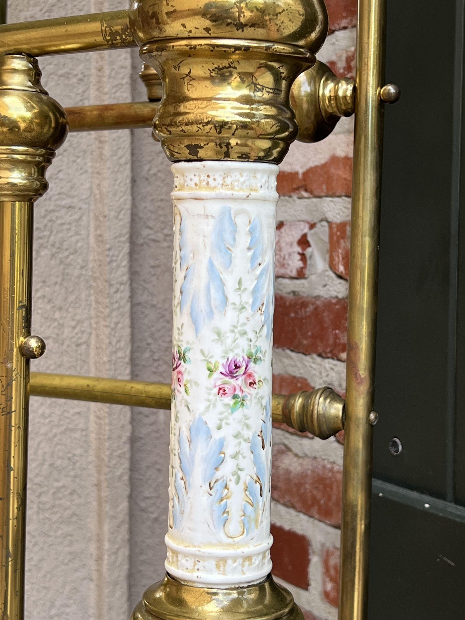 19ème siècle Antique Tall Victorian Brass Bed Full Frame Porcelain Hand Painted 2
