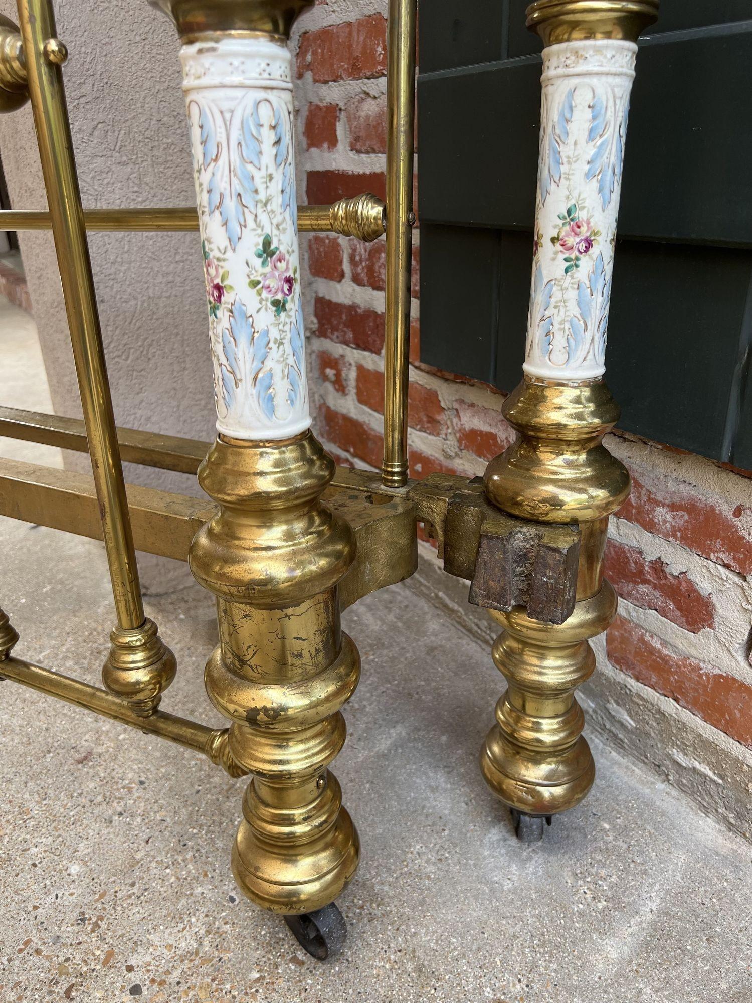 19ème siècle Antique Tall Victorian Brass Bed Full Frame Porcelain Hand Painted 3