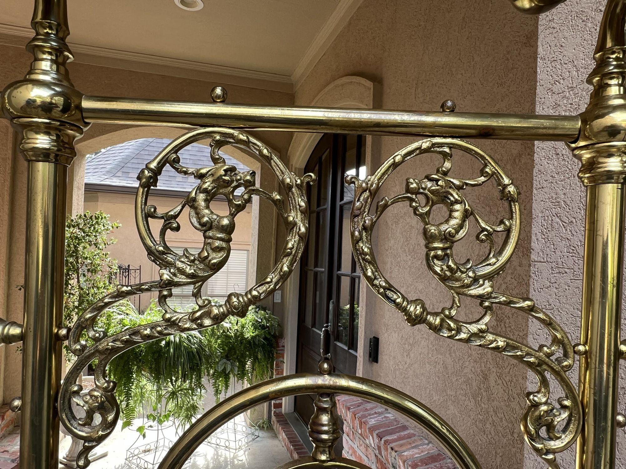 19ème siècle Antique Tall Victorian Brass Bed Full Frame Porcelain Hand Painted 4