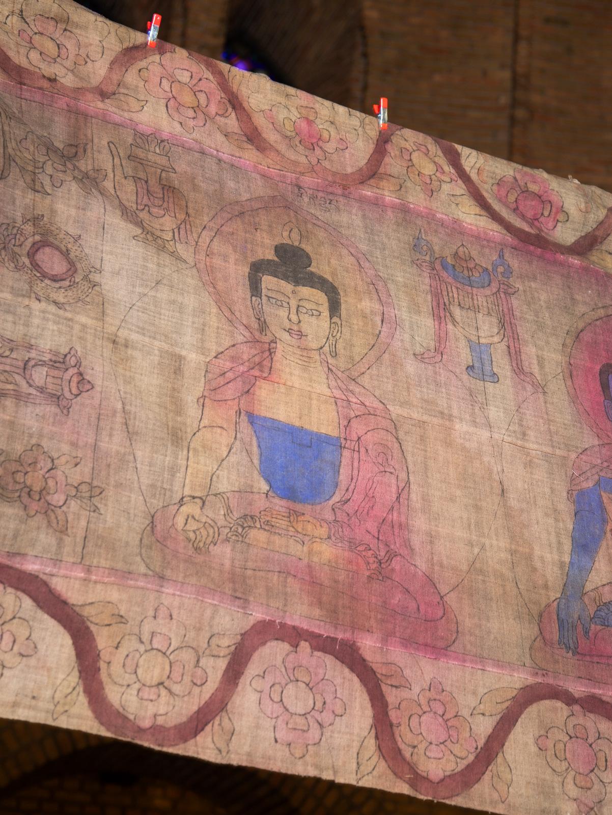 19th century Antique temple cloth with 7 Buddhas from Tibet - OriginalBuddhas For Sale 1