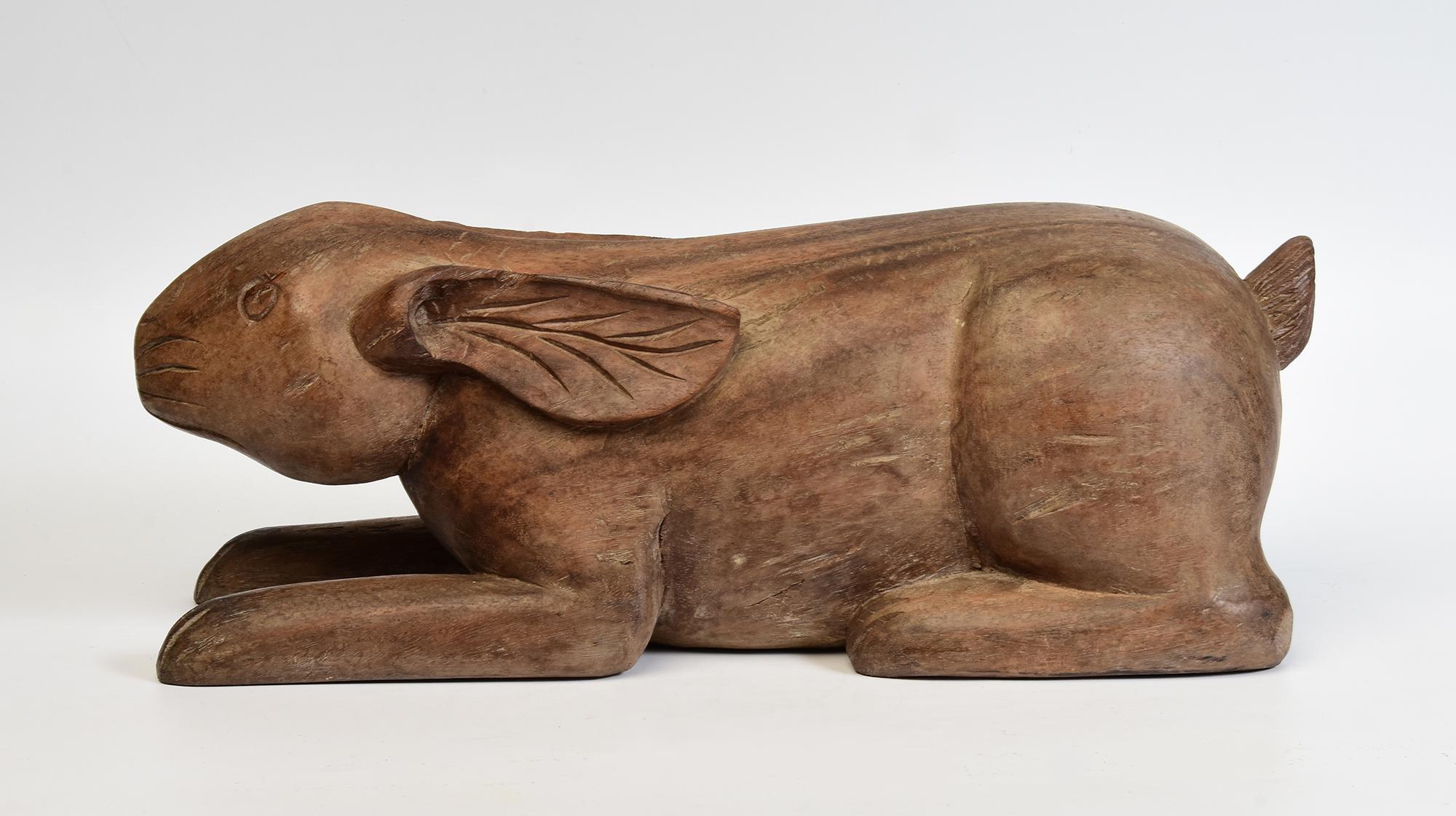 19th Century, Antique Thai Wooden Animal Rabbit In Good Condition For Sale In Sampantawong, TH