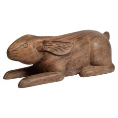 Antico coniglio in legno tailandese del 19° secolo
