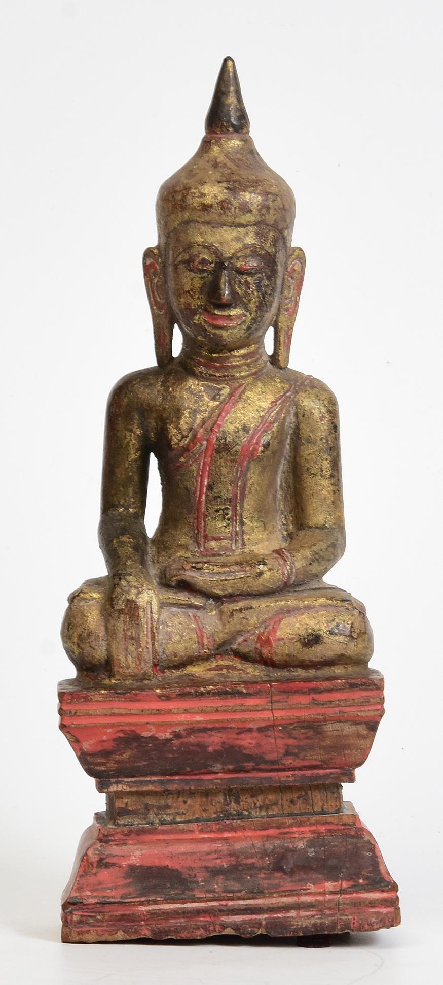 19. Jahrhundert, Antiker thailändischer sitzender Buddha aus Holz im Angebot 8