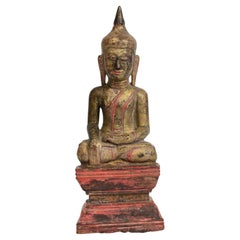 19. Jahrhundert, Antiker thailändischer sitzender Buddha aus Holz