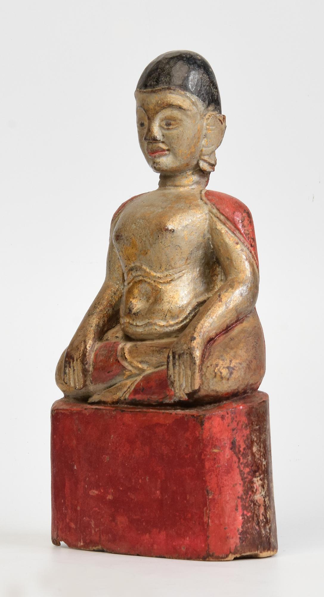 Bois XIXe siècle, Antiquité thaïlandaise, Bouddha heureux assis en bois en vente