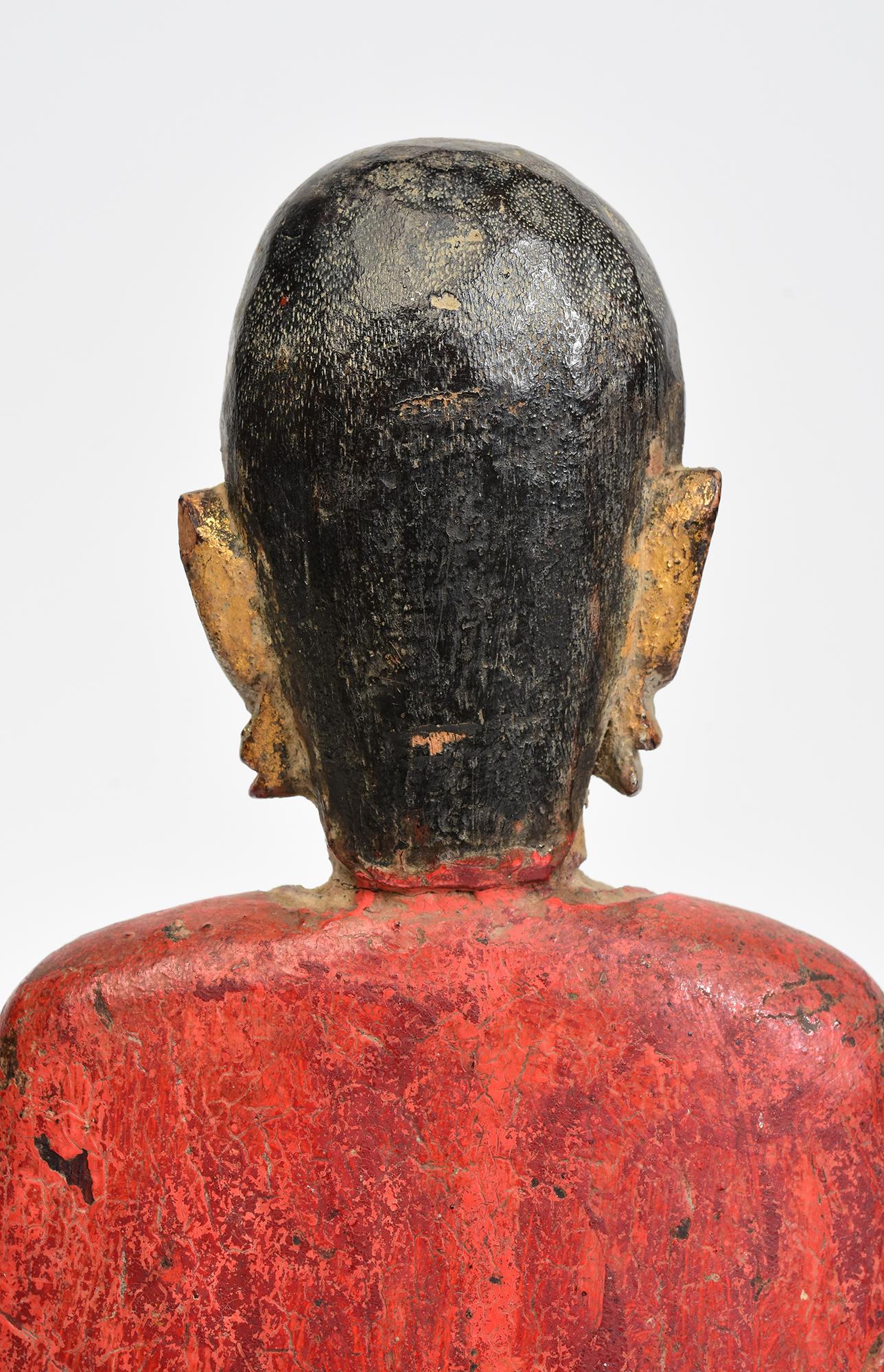 19. Jahrhundert, antiker thailändischer sitzender Happy Buddha aus Holz im Angebot 4