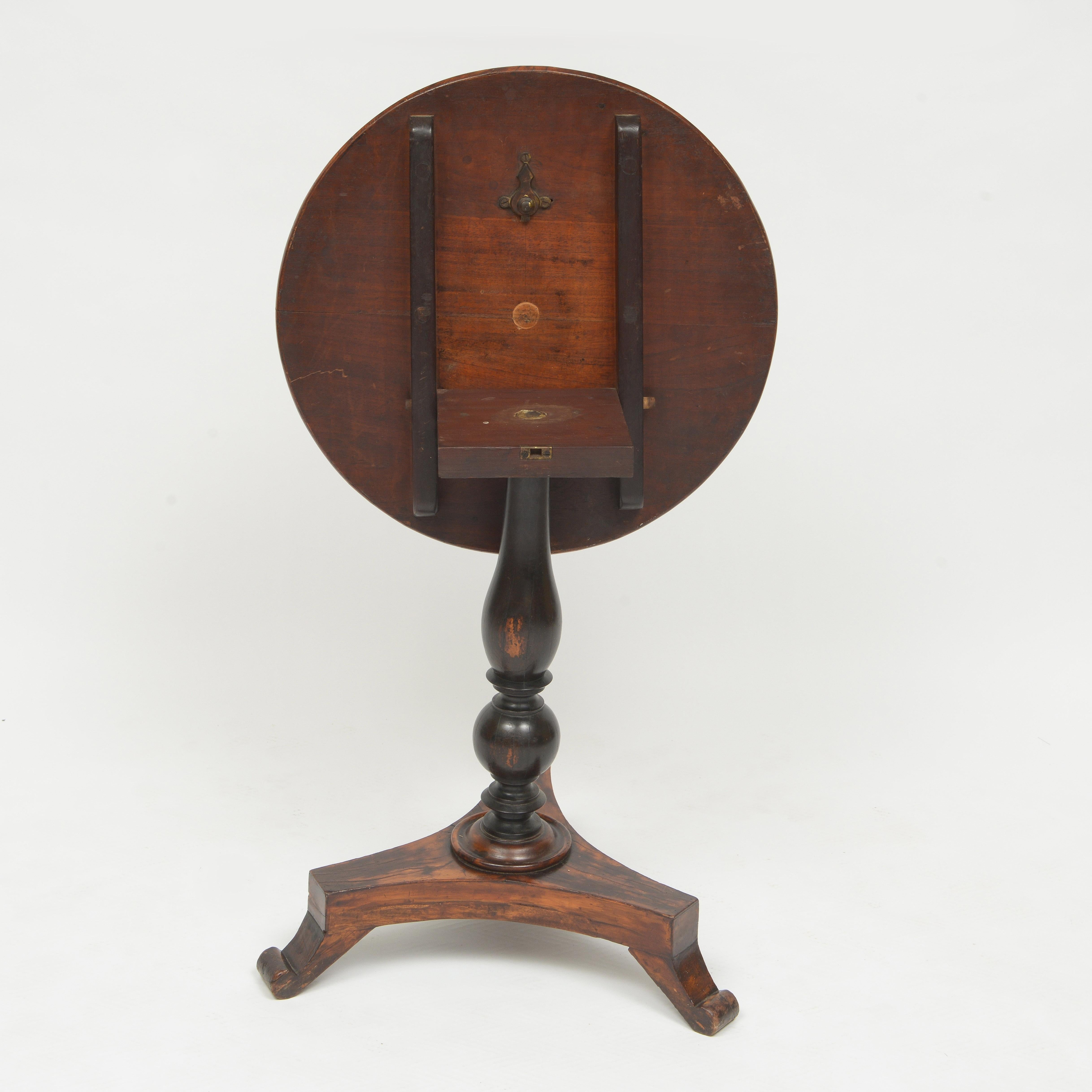 Wood 19th Century Antique Tripod Table For Sale