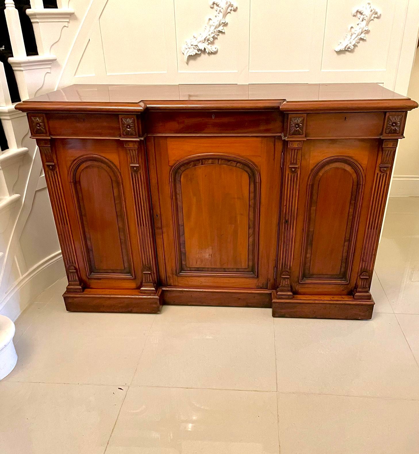 19th Century Antique Victorian Mahogany Breakfront Sideboard For Sale 6