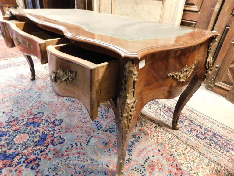 19th Century Antique Veneered Wooden Desk Curves Bronzes Leather