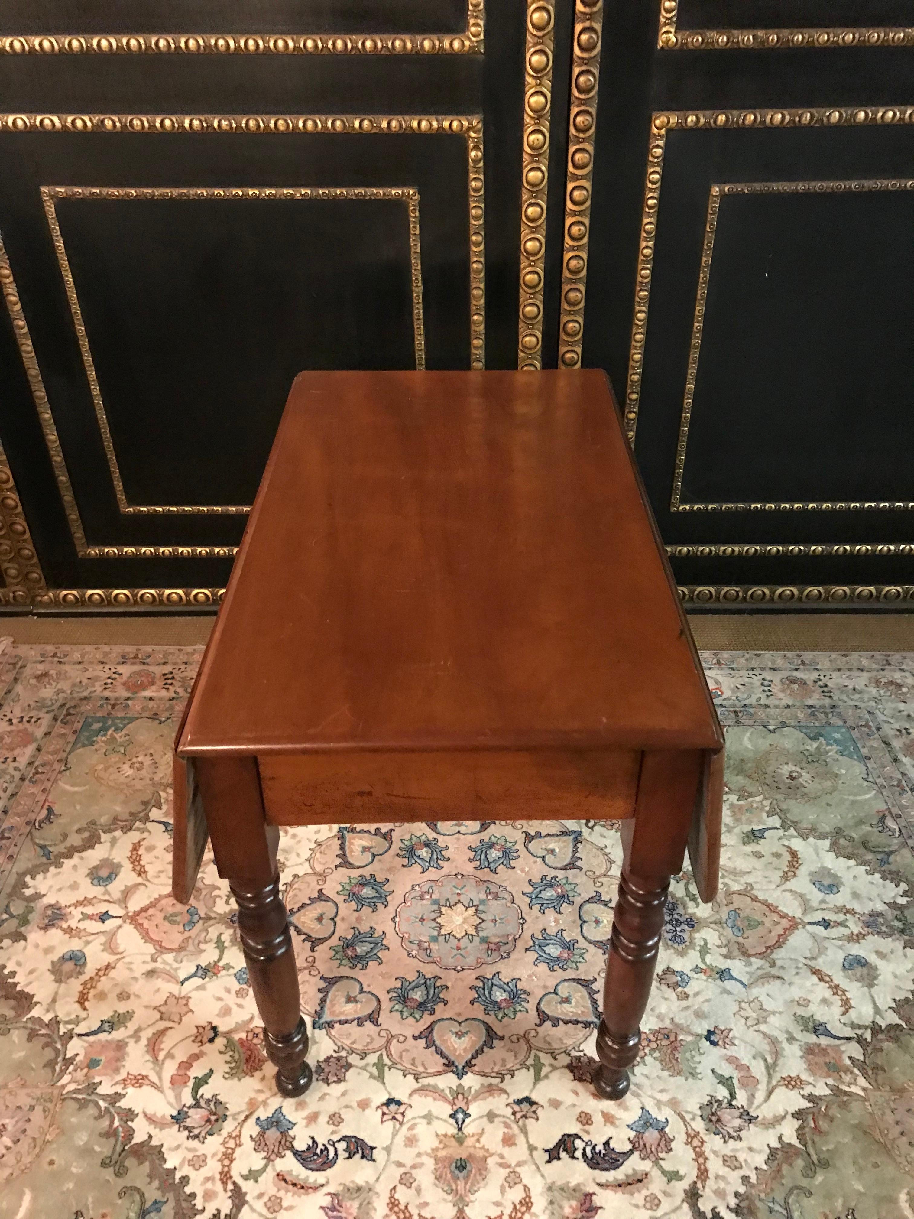 antique mahogany drop leaf table