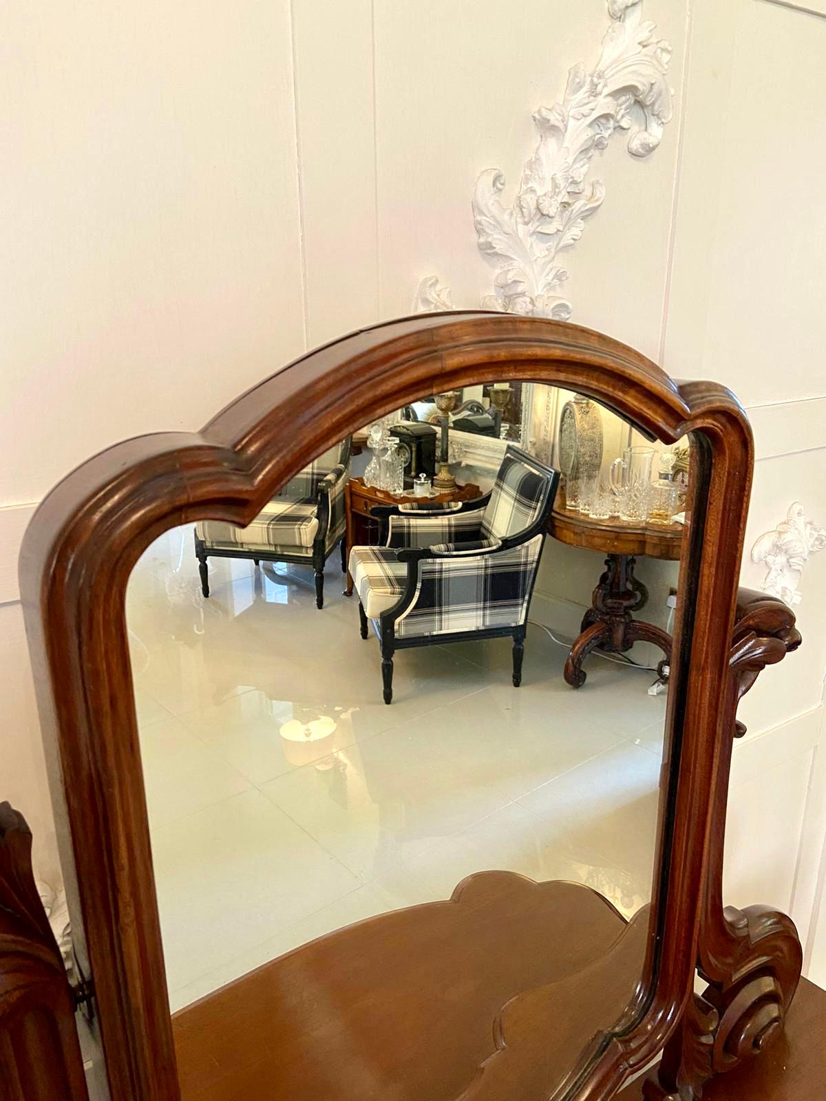 antique mahogany vanity