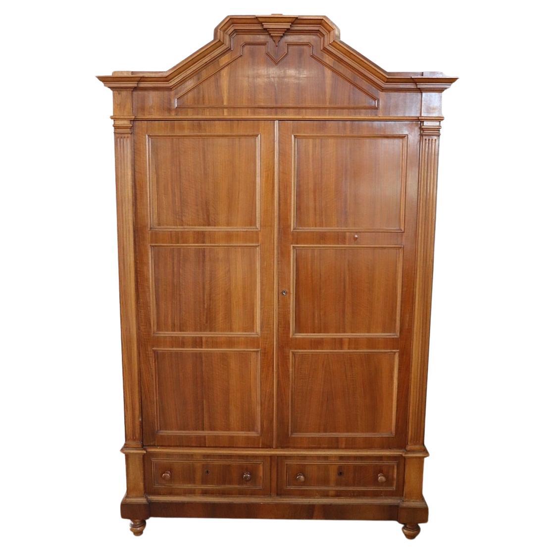 19th Century Antique Wardrobe in Walnut Veneer