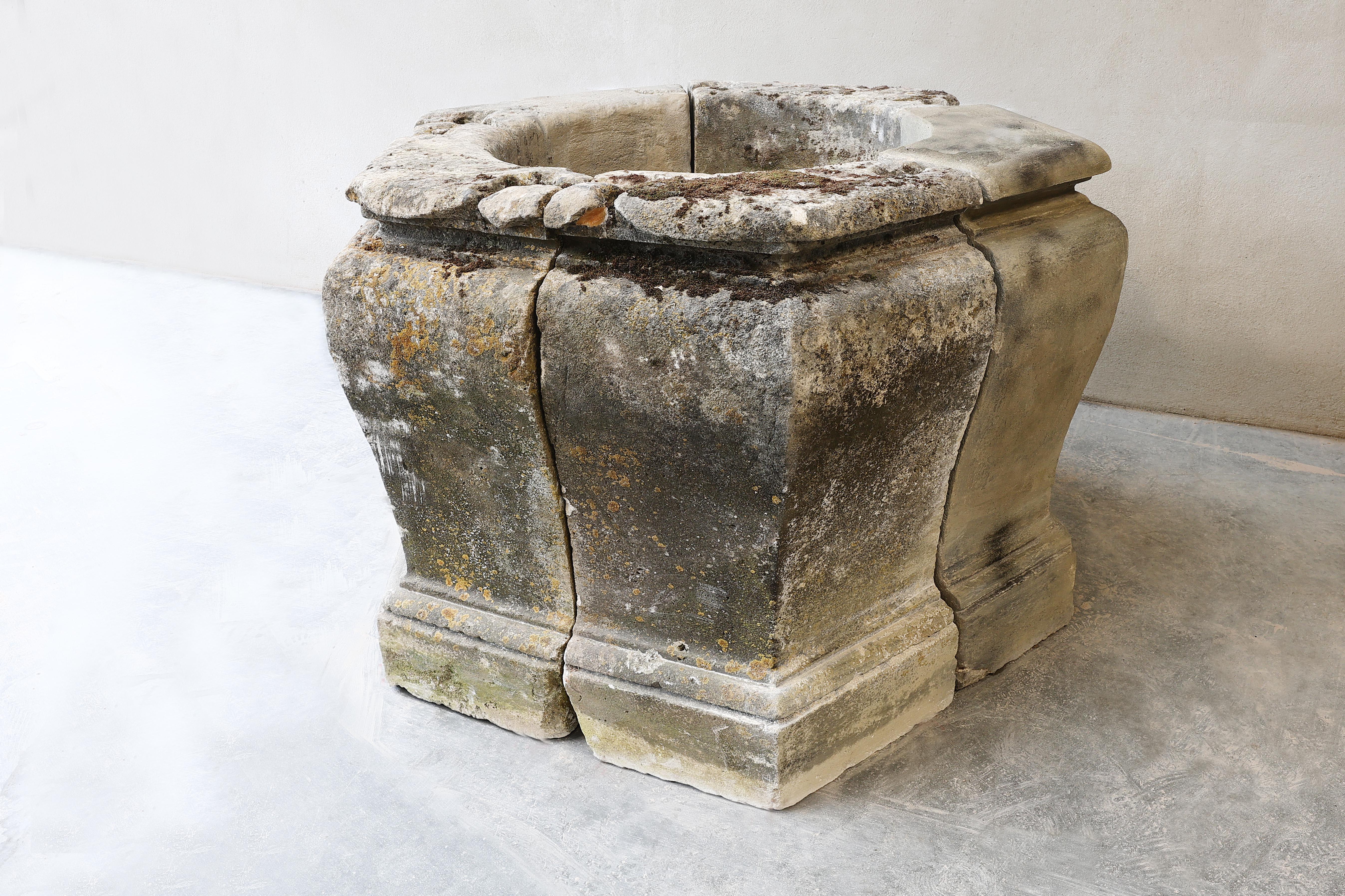 Other 19th Century Antique Water Well of French Limestone For Sale
