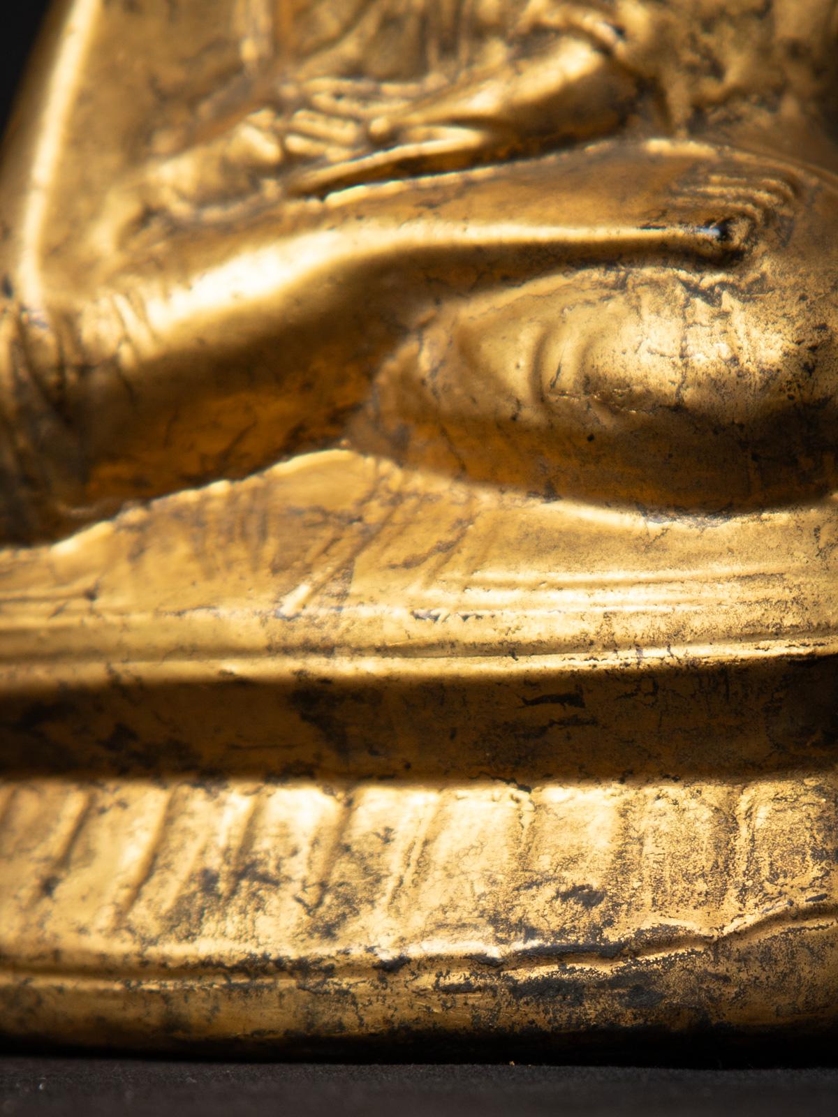 19th century Antique wooden Burmese Buddha statue from Burma For Sale 10