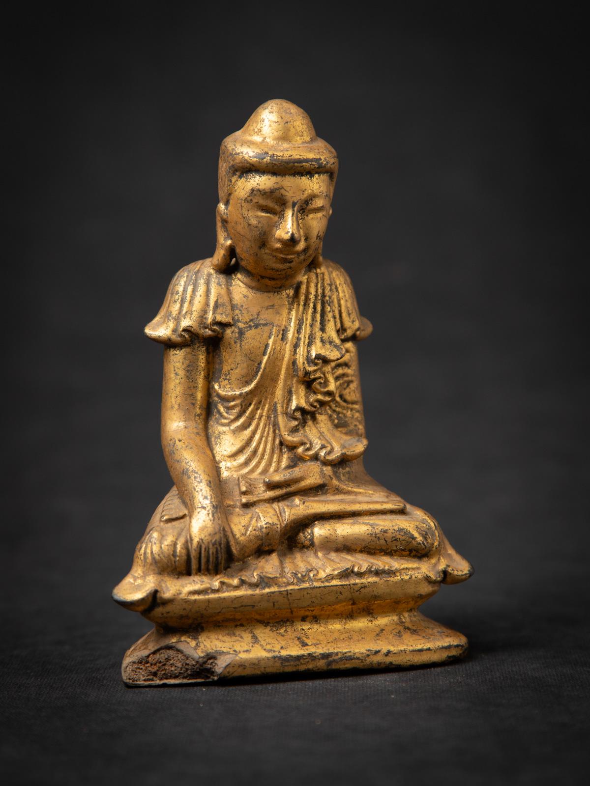 19th century Antique wooden Burmese Buddha statue from Burma For Sale 2
