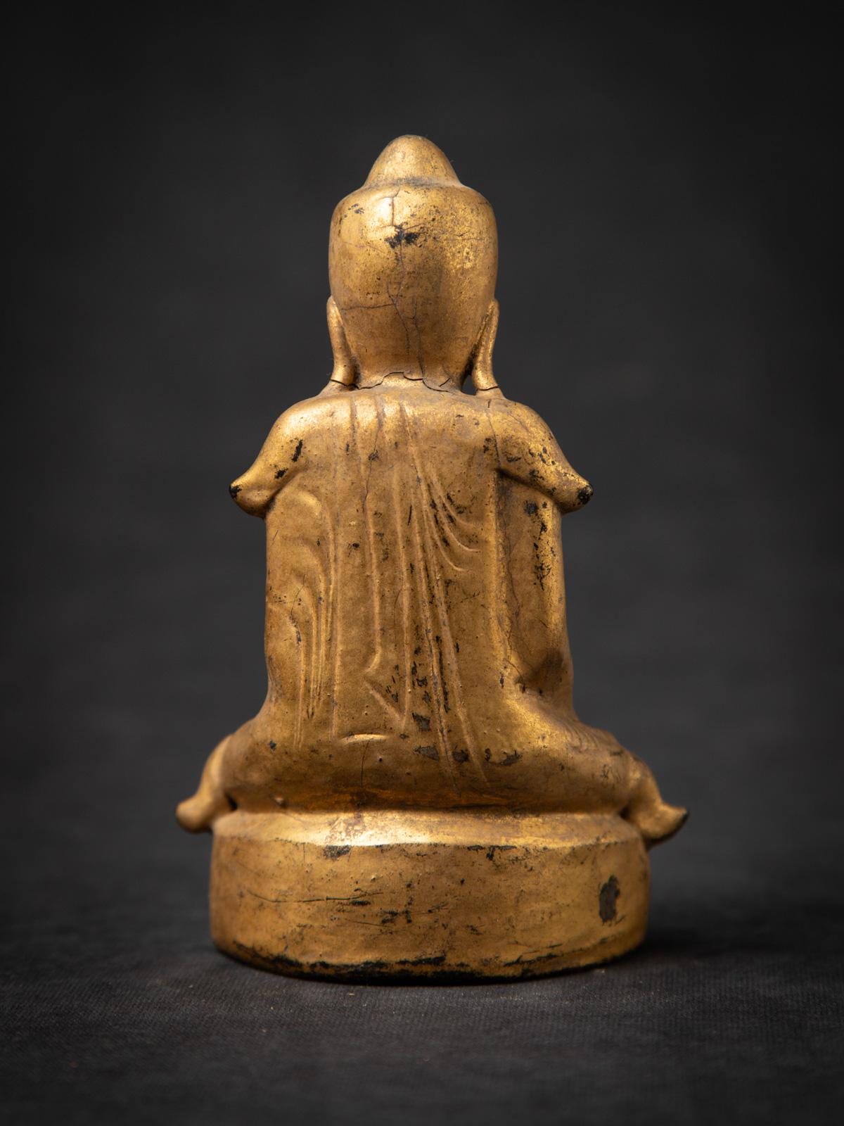 19th century Antique wooden Burmese Buddha statue from Burma For Sale 4