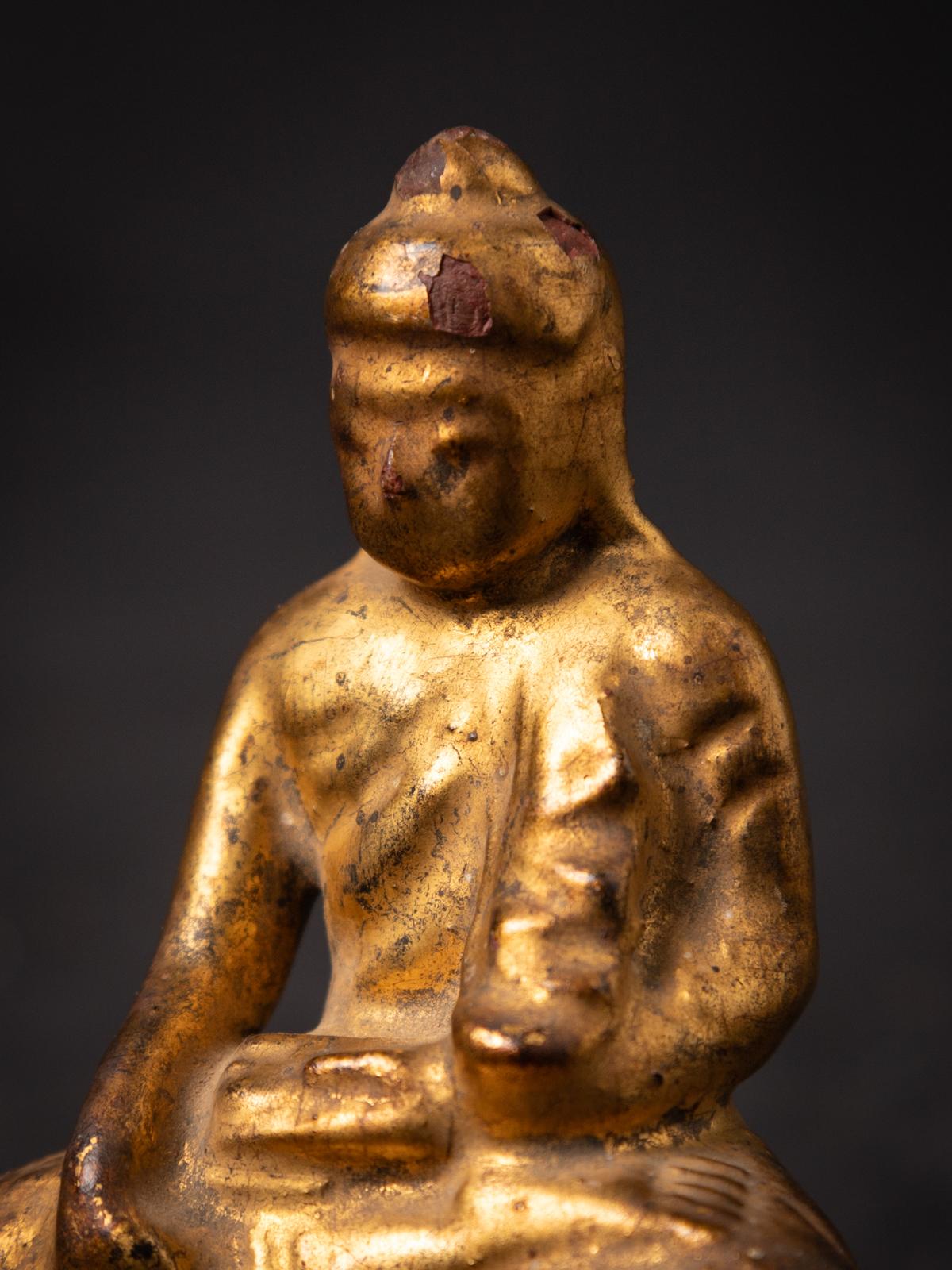 19th century Antique wooden Burmese Buddha Statue in Bhumisparsha Mudra For Sale 5
