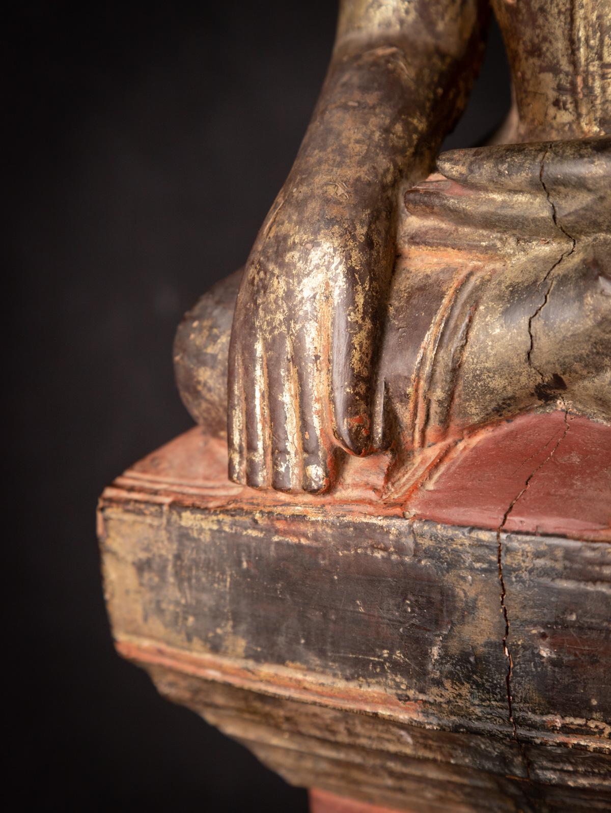 19th century Antique wooden Burmese Buddha statue in Bhumisparsha Mudra For Sale 9