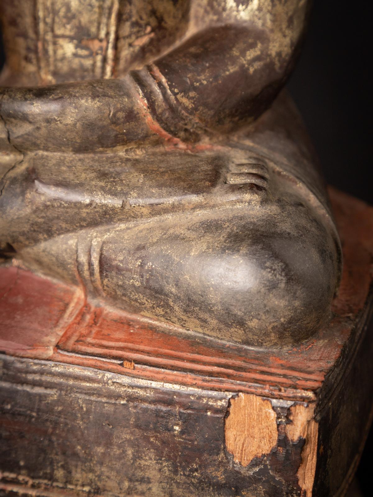 19th century Antique wooden Burmese Buddha statue in Bhumisparsha Mudra For Sale 10