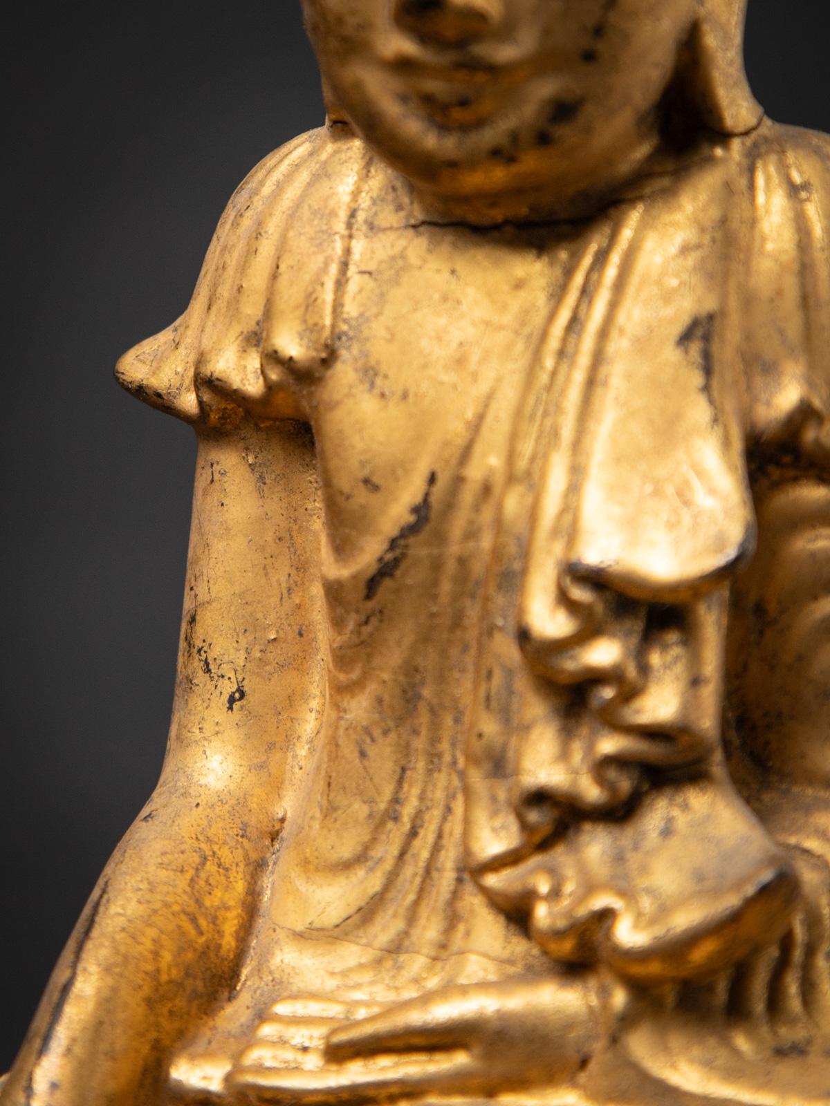19th century Antique wooden Burmese Buddha statue in Bhumisparsha Mudra For Sale 11