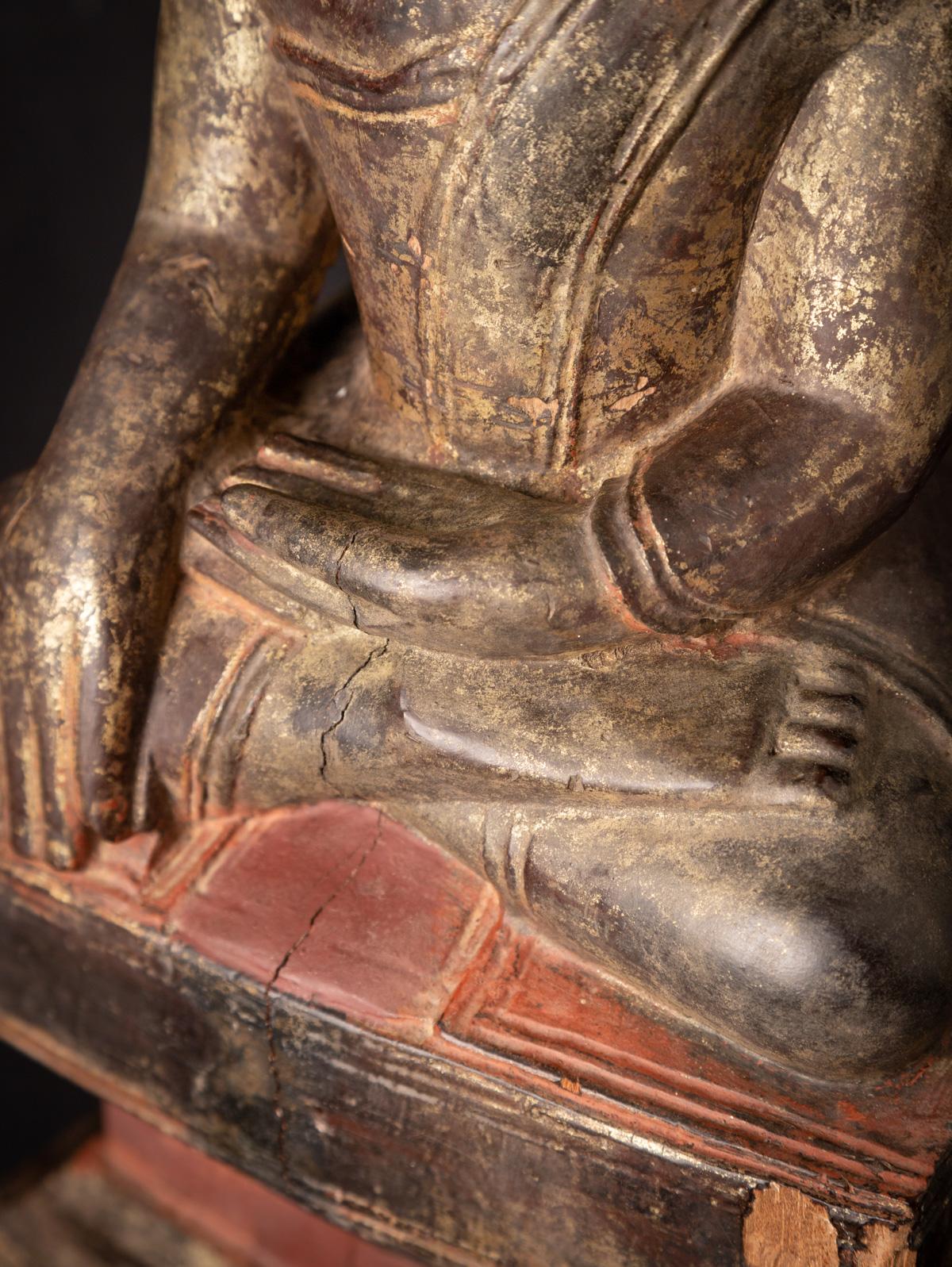 19th century Antique wooden Burmese Buddha statue in Bhumisparsha Mudra For Sale 14