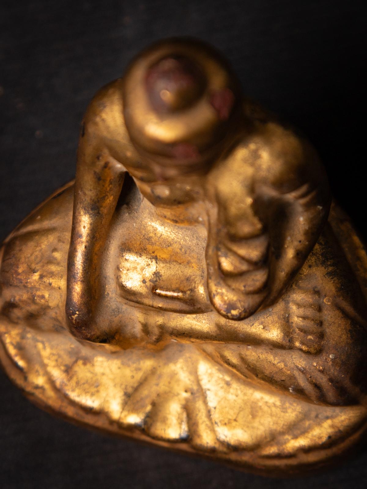 19th century Antique wooden Burmese Buddha Statue in Bhumisparsha Mudra For Sale 14
