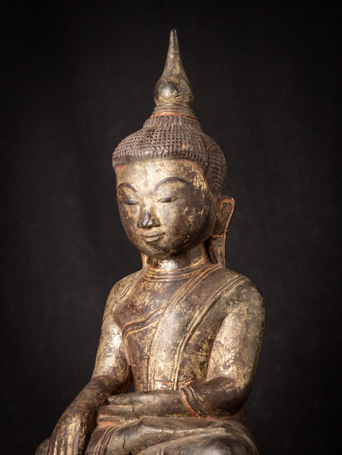 19th Century 19th century Antique wooden Burmese Buddha statue in Bhumisparsha Mudra For Sale
